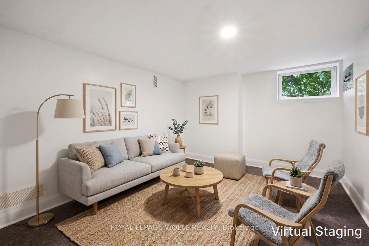 Photo 22 of 103 Dunbar Road S, Waterloo, Uptown West — HOMEH