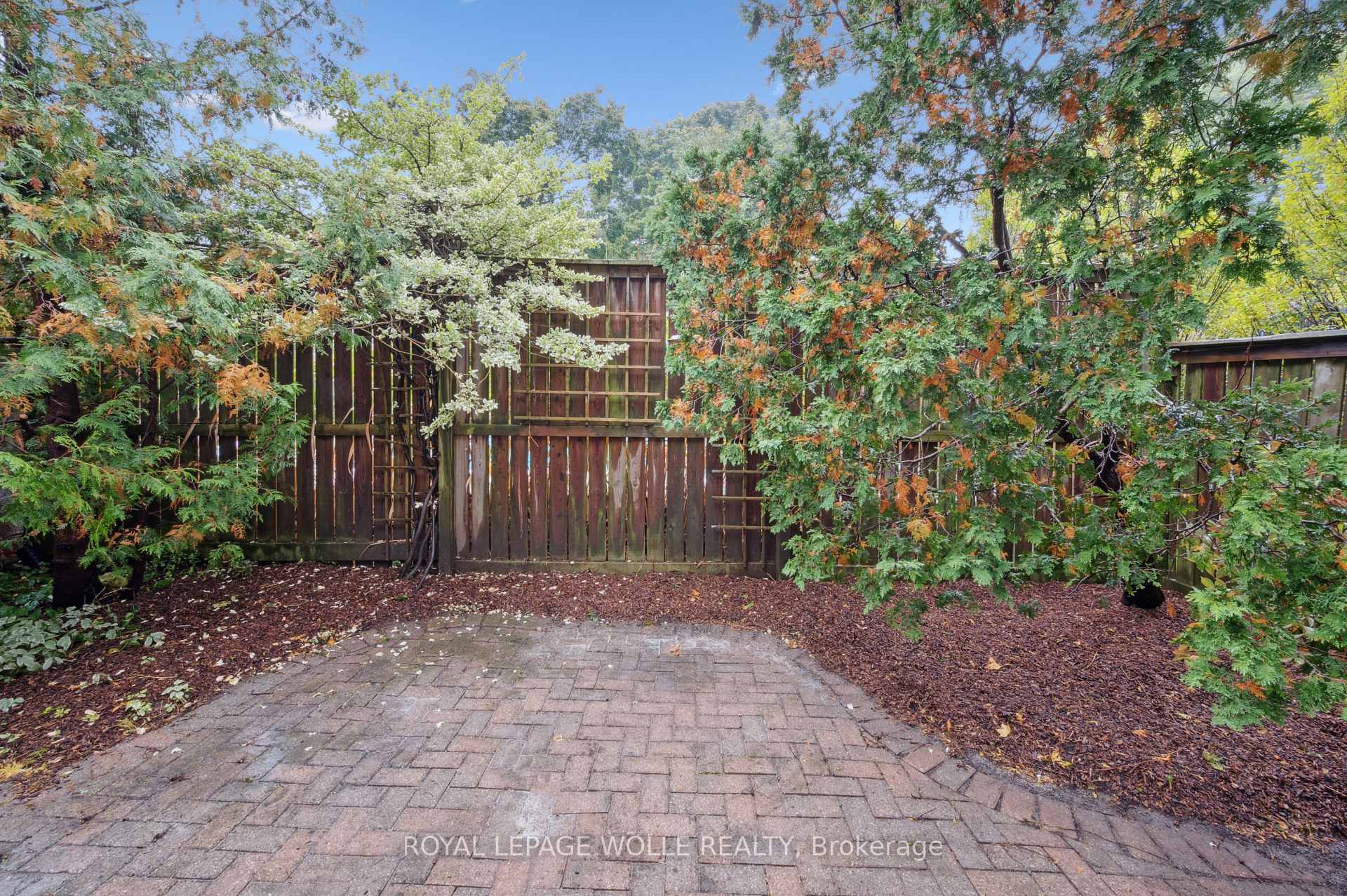 Photo 27 of 103 Dunbar Road S, Waterloo, Uptown West — HOMEH
