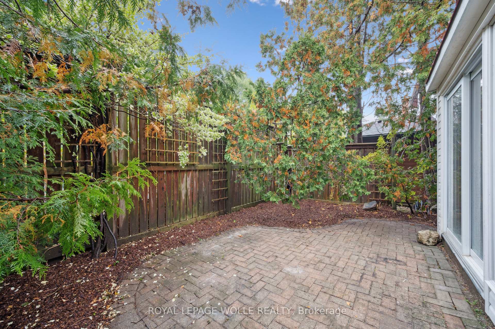 Photo 29 of 103 Dunbar Road S, Waterloo, Uptown West — HOMEH