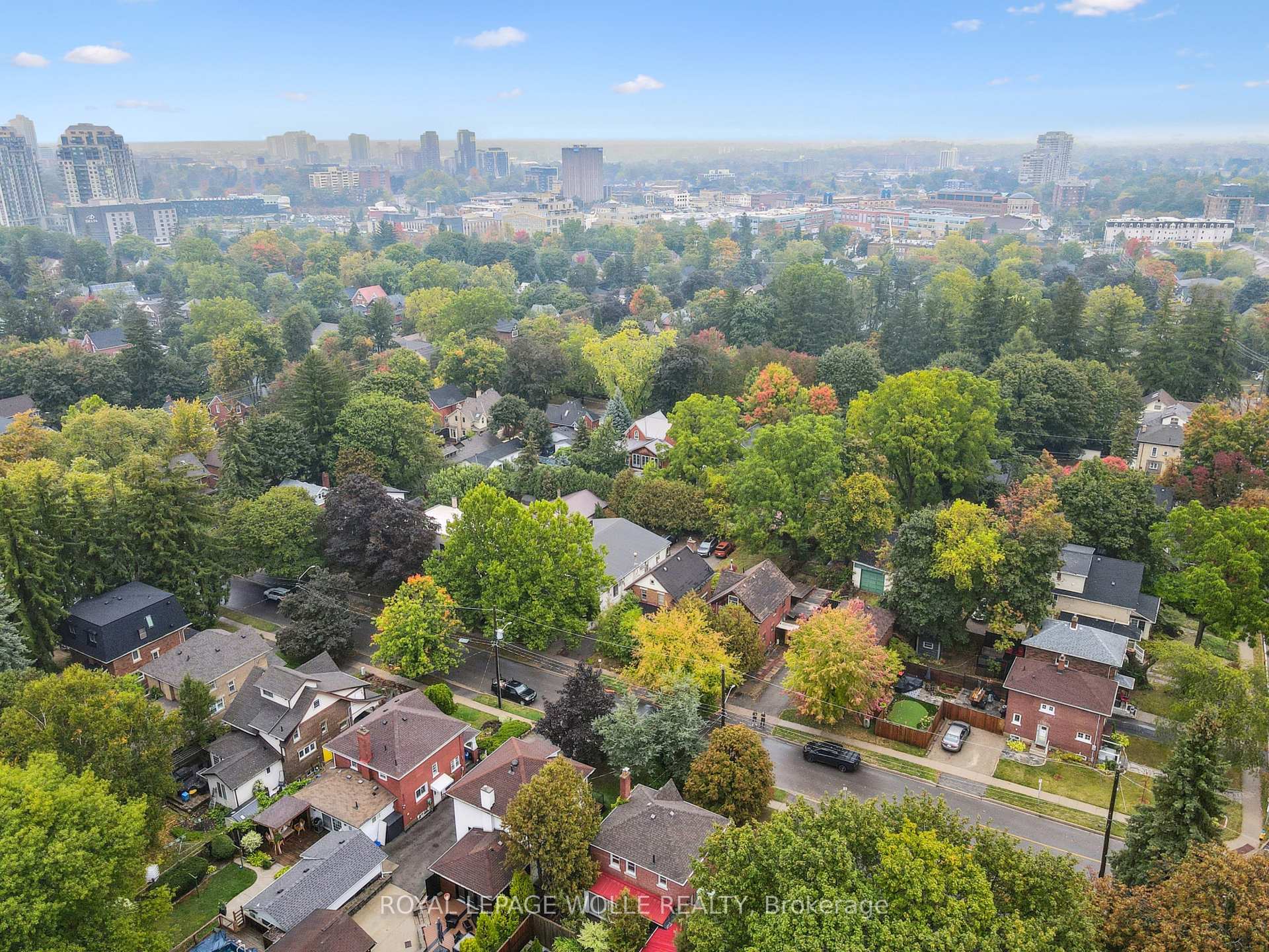Photo 34 of 103 Dunbar Road S, Waterloo, Uptown West — HOMEH