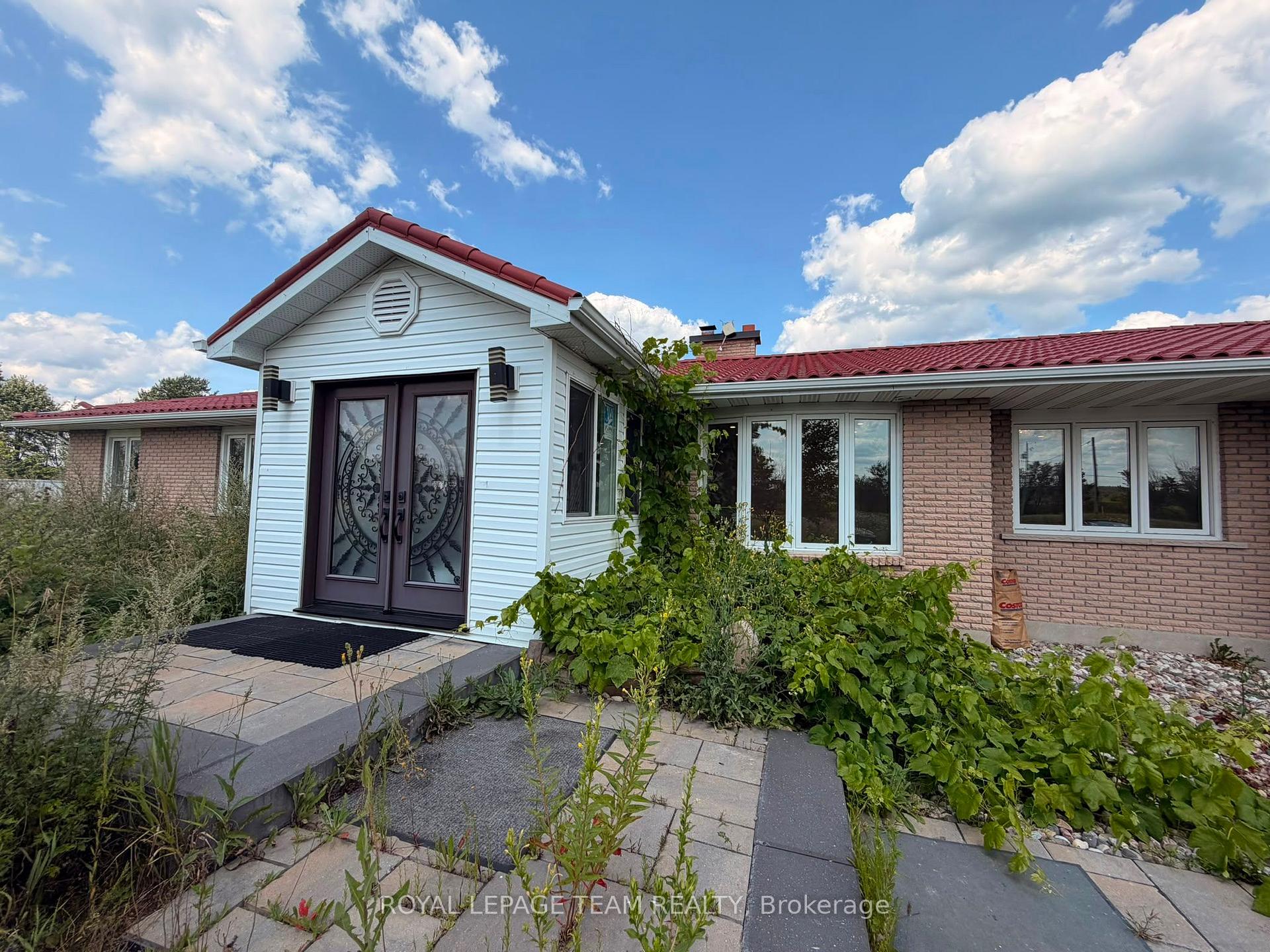 Photo 5 of 3084 Woodkilton Road, Ottawa, Dunrobin — HOMEH