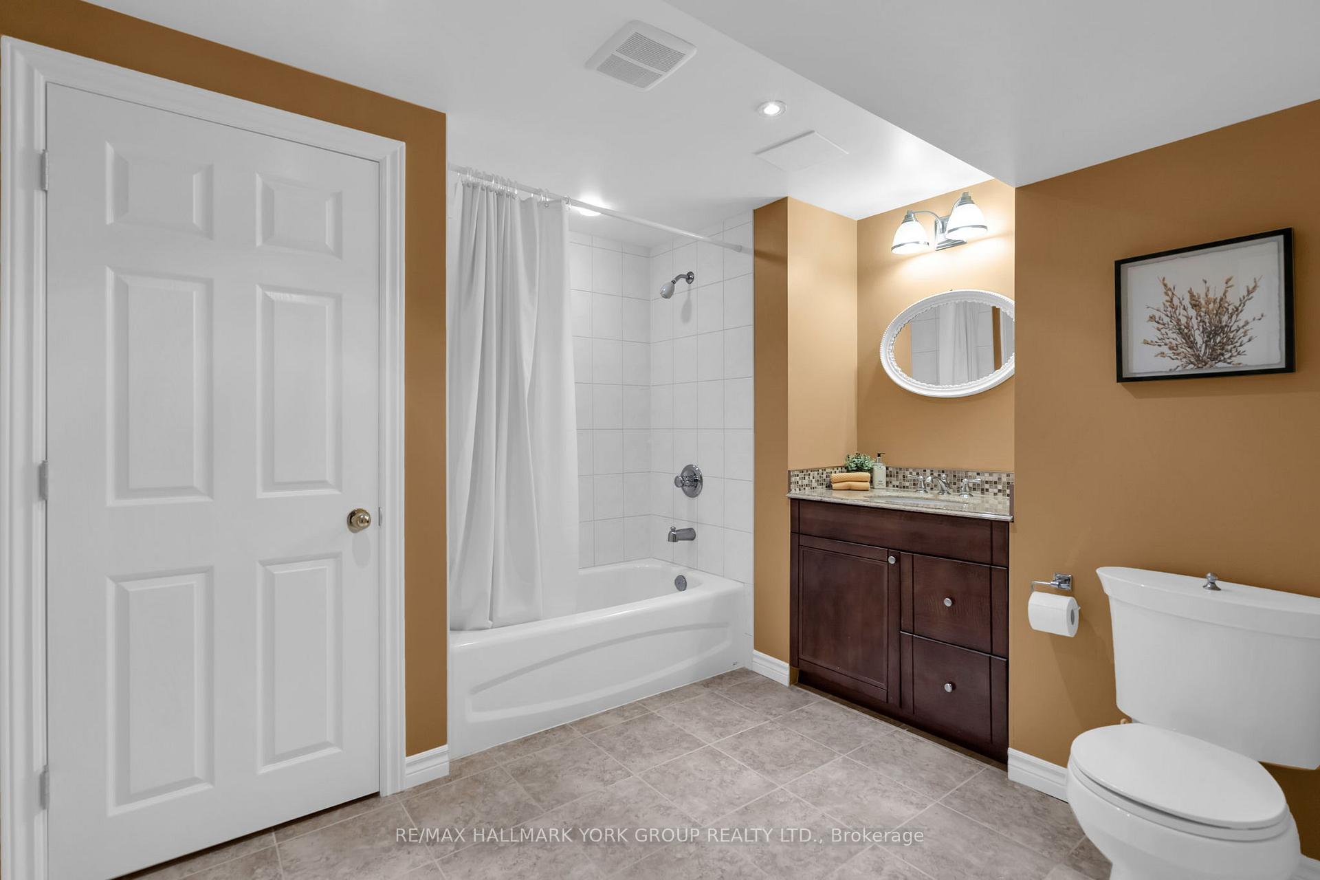 Photo 37 of 95 Gilbank Drive, Aurora, Aurora Heights — HOMEH