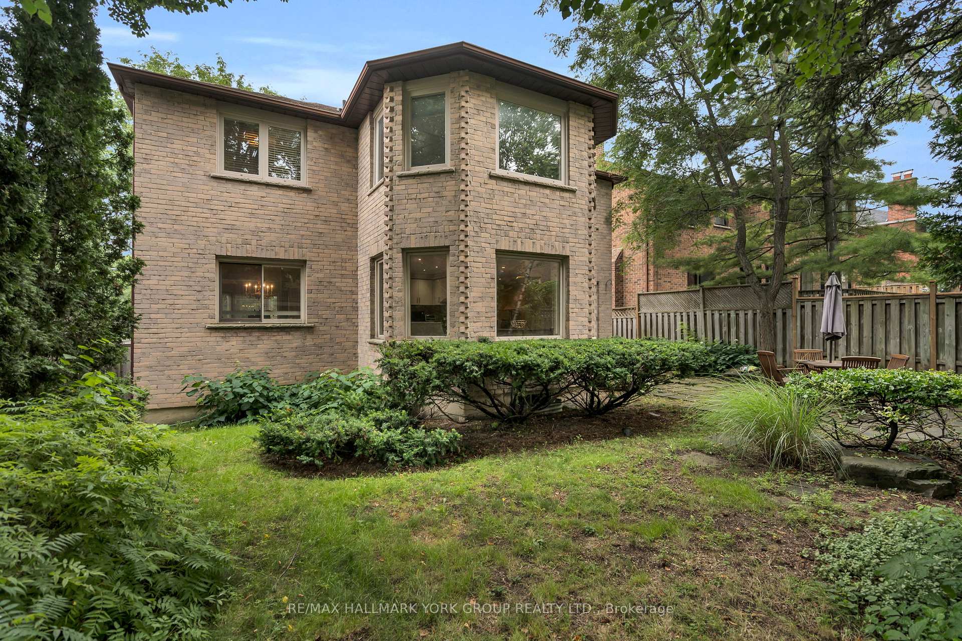 Photo 40 of 95 Gilbank Drive, Aurora, Aurora Heights — HOMEH