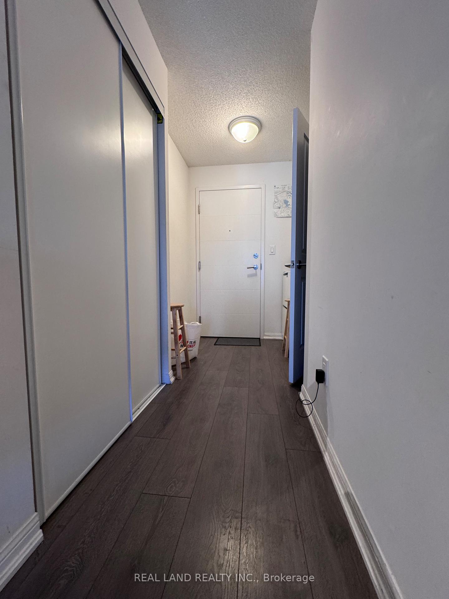 Photo 5 of Unit 1111, 400 Adelaide Street E, Toronto, Moss Park — HOMEH