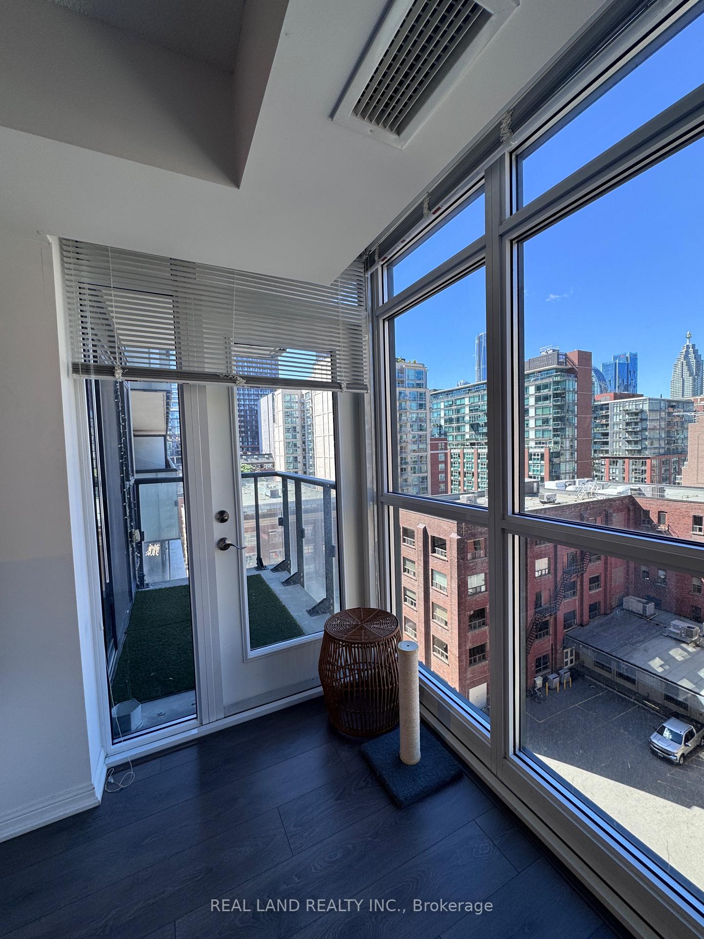 Photo 19 of Unit 1111, 400 Adelaide Street E, Toronto, Moss Park — HOMEH