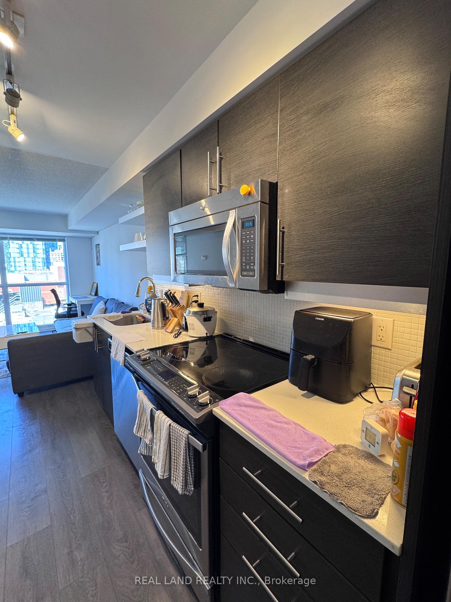 Photo 17 of Unit 1111, 400 Adelaide Street E, Toronto, Moss Park — HOMEH