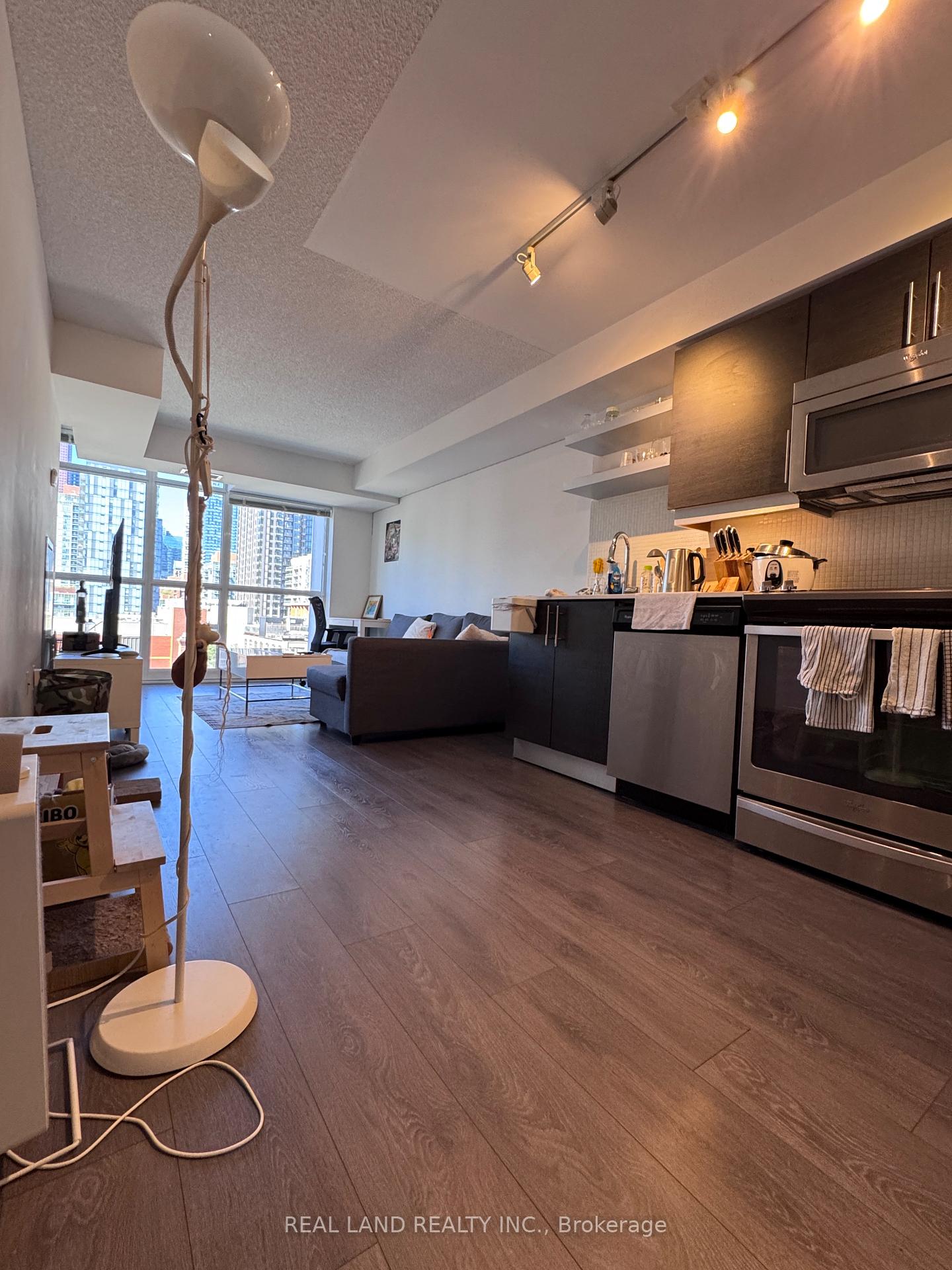 Photo 18 of Unit 1111, 400 Adelaide Street E, Toronto, Moss Park — HOMEH