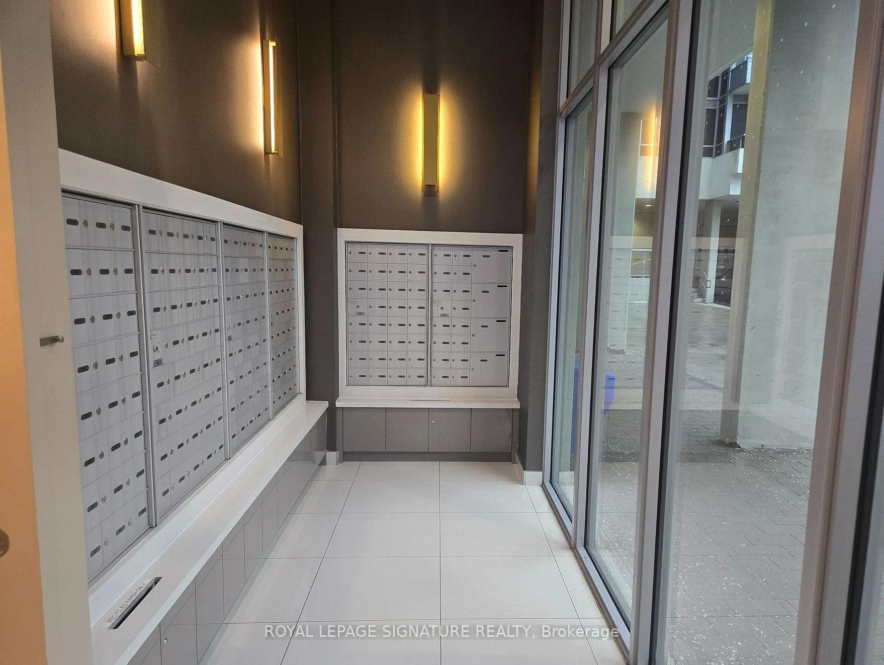 Photo 24 of Unit 917, 591 Sheppard Avenue, North York, Bayview Village — HOMEH
