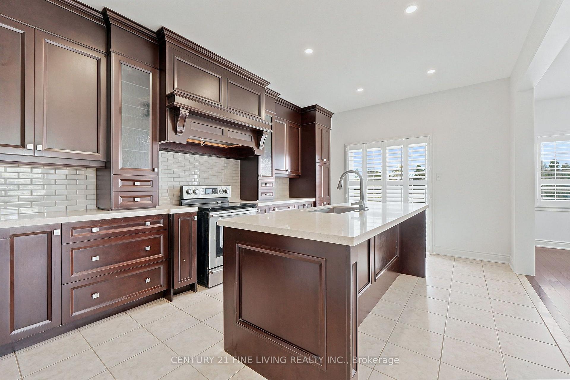 Photo 9 of 92 Kettlewell Crescent, Brampton, Sandringham-Wellington — HOMEH