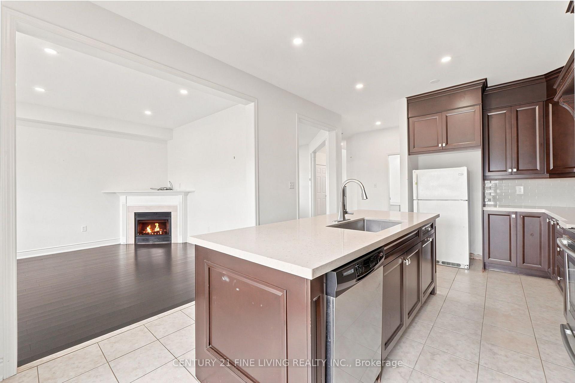 Photo 12 of 92 Kettlewell Crescent, Brampton, Sandringham-Wellington — HOMEH