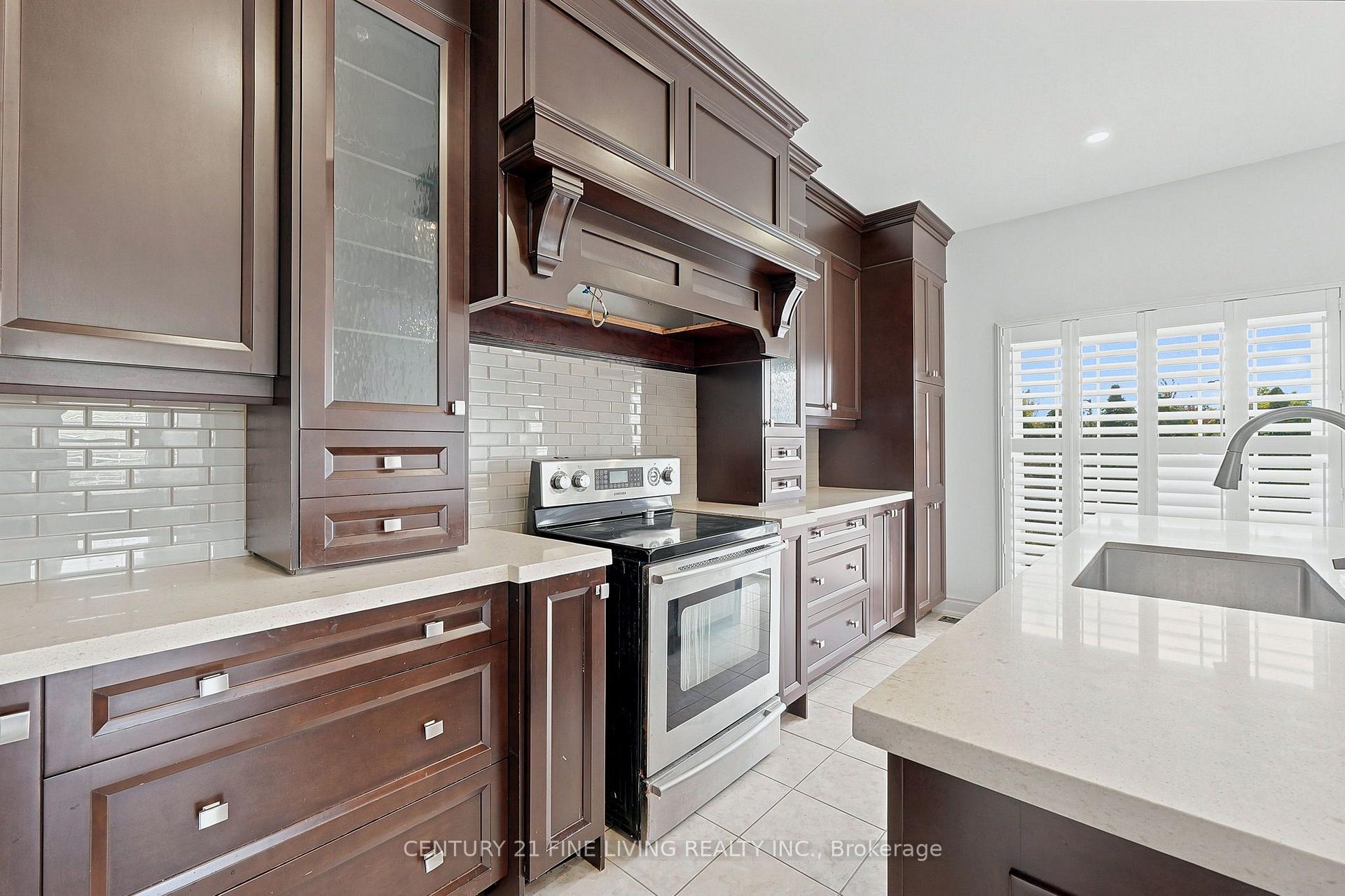 Photo 14 of 92 Kettlewell Crescent, Brampton, Sandringham-Wellington — HOMEH