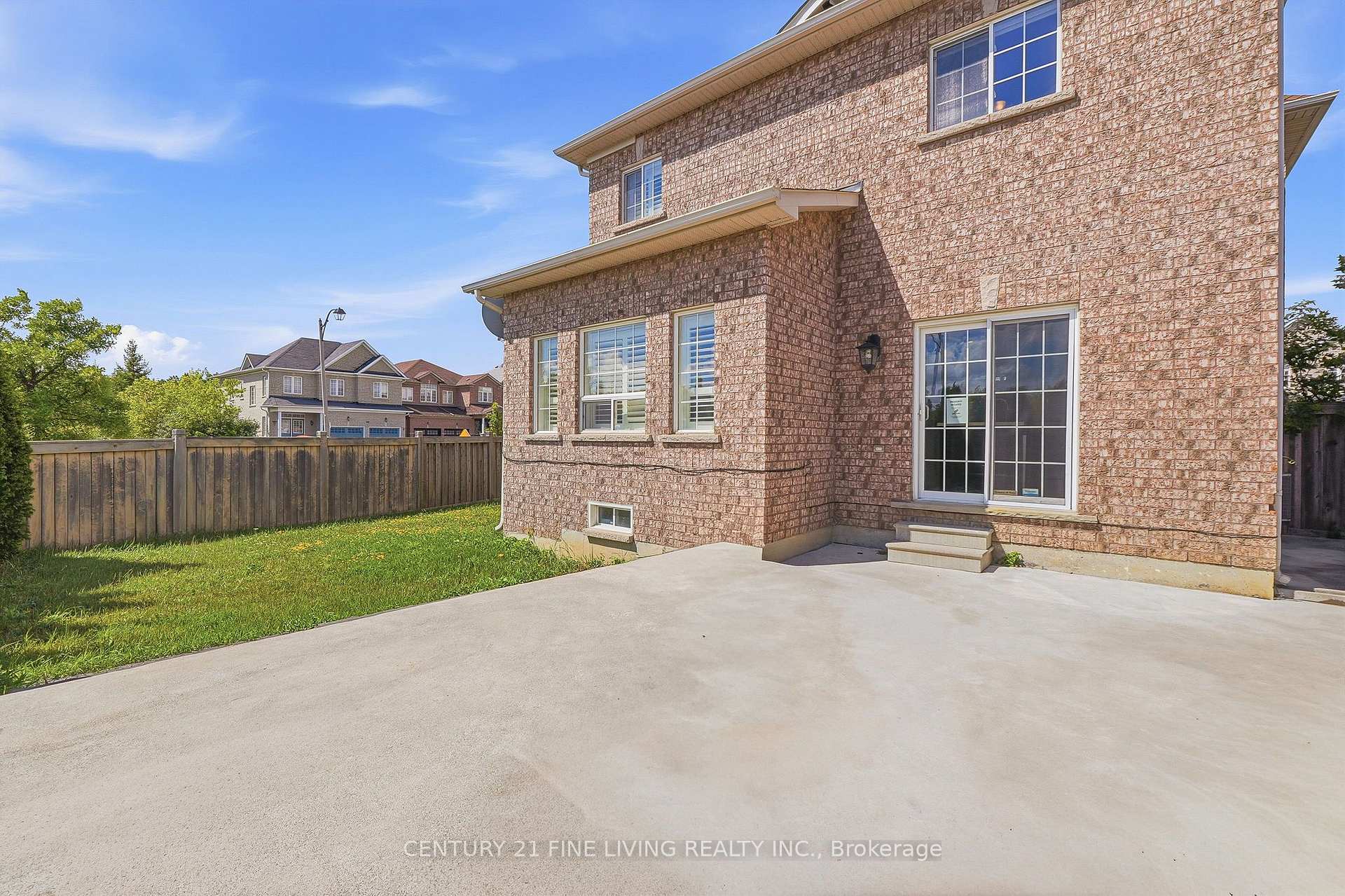 Photo 28 of 92 Kettlewell Crescent, Brampton, Sandringham-Wellington — HOMEH