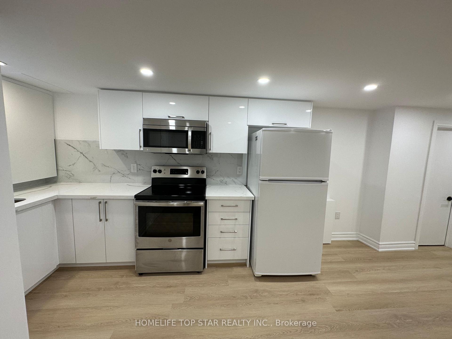 Photo 4 of Unit Basement, 38 Cartier Crescent, Richmond Hill, Crosby — HOMEH