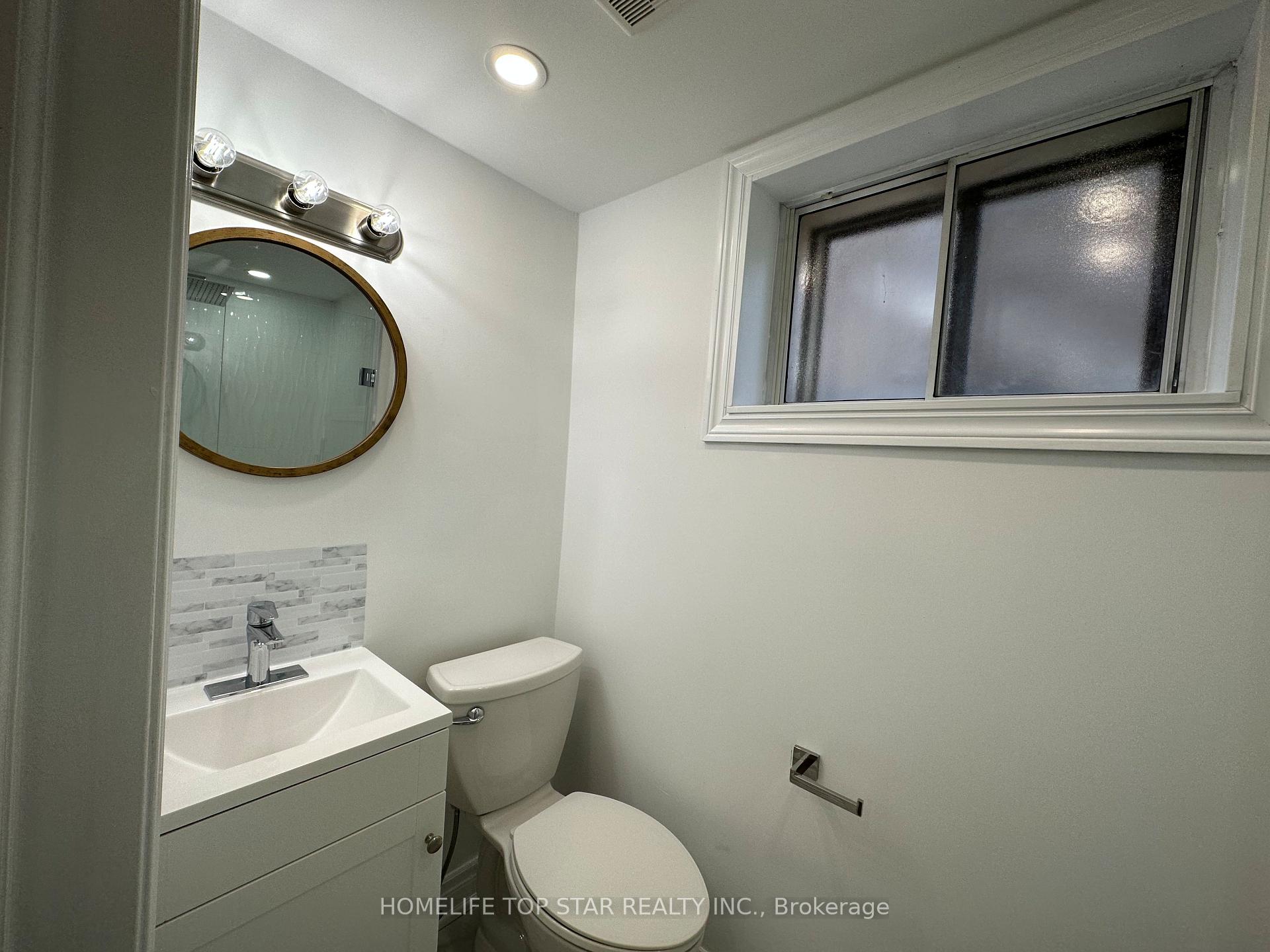 Photo 7 of Unit Basement, 38 Cartier Crescent, Richmond Hill, Crosby — HOMEH