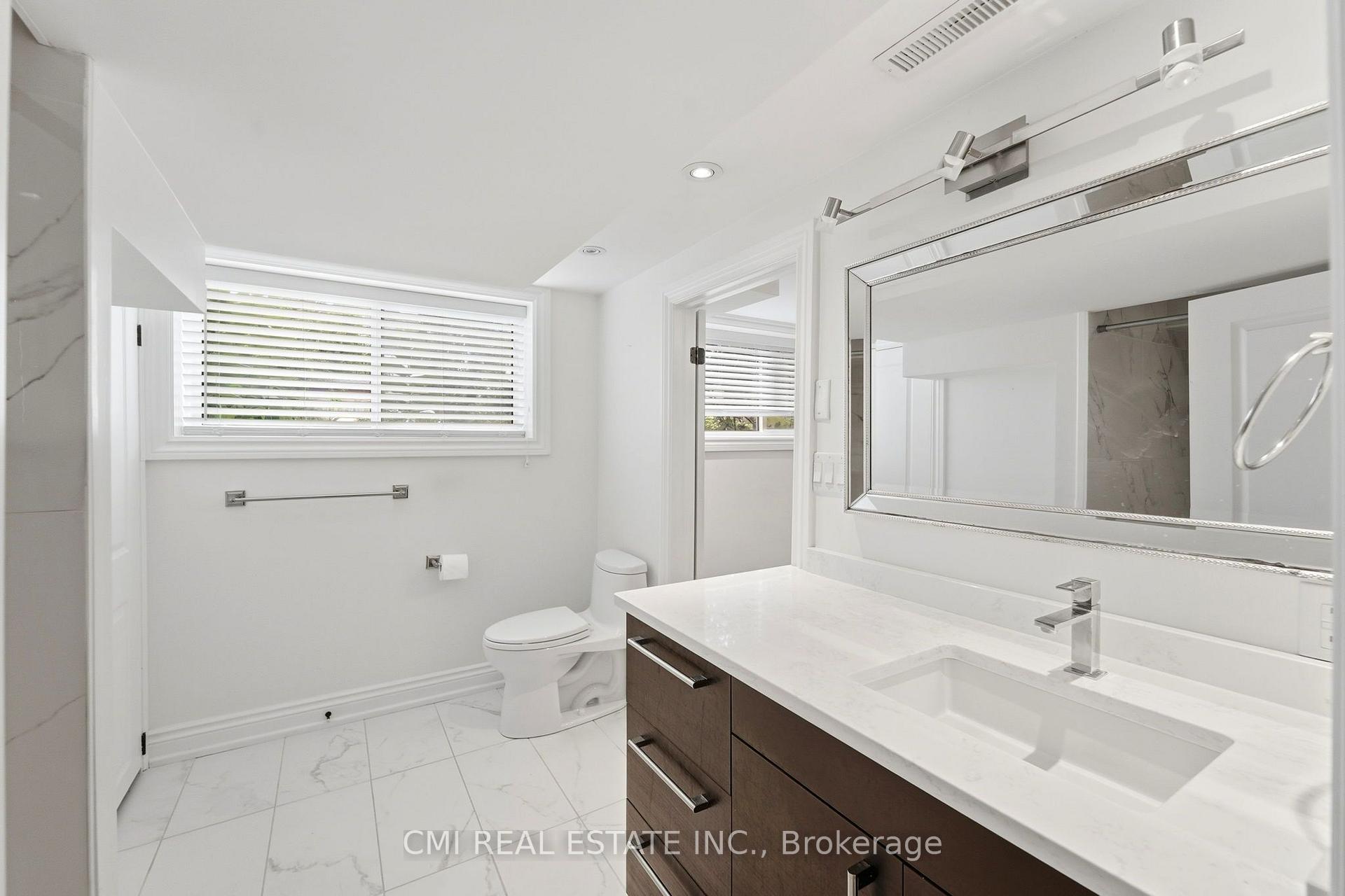 Photo 28 of 677 Lomond Crescent, Burlington, Shoreacres — HOMEH