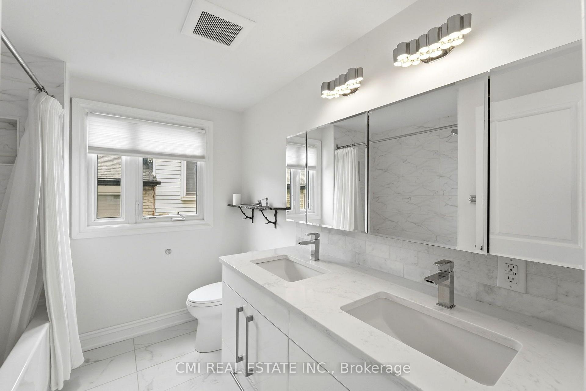 Photo 29 of 677 Lomond Crescent, Burlington, Shoreacres — HOMEH