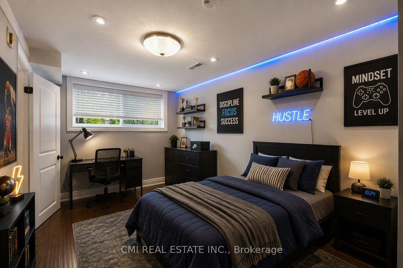 Photo 33 of 677 Lomond Crescent, Burlington, Shoreacres — HOMEH
