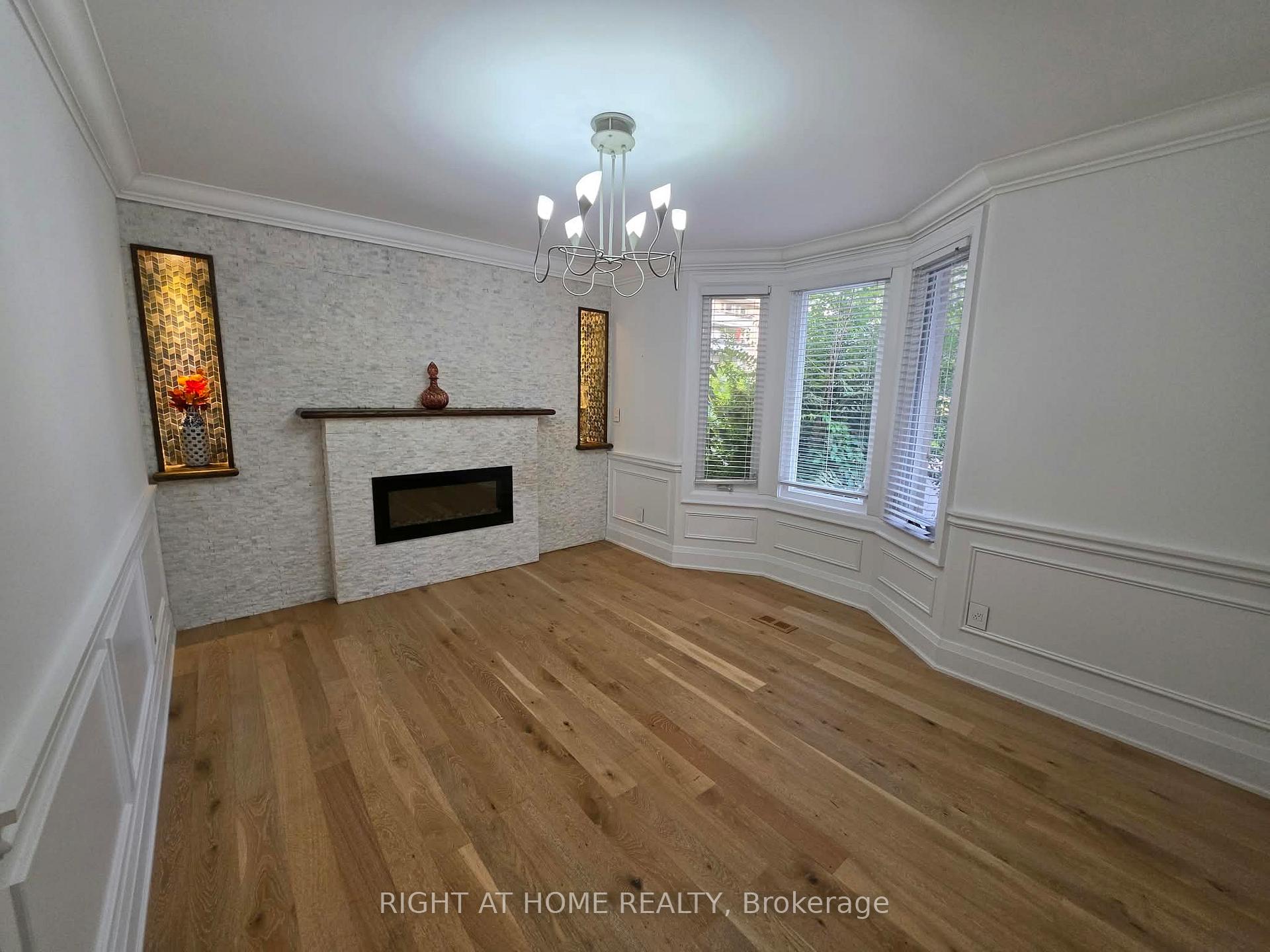 Photo 17 of Unit Main, 154 Davisville Avenue, Toronto, Mount Pleasant West — HOMEH