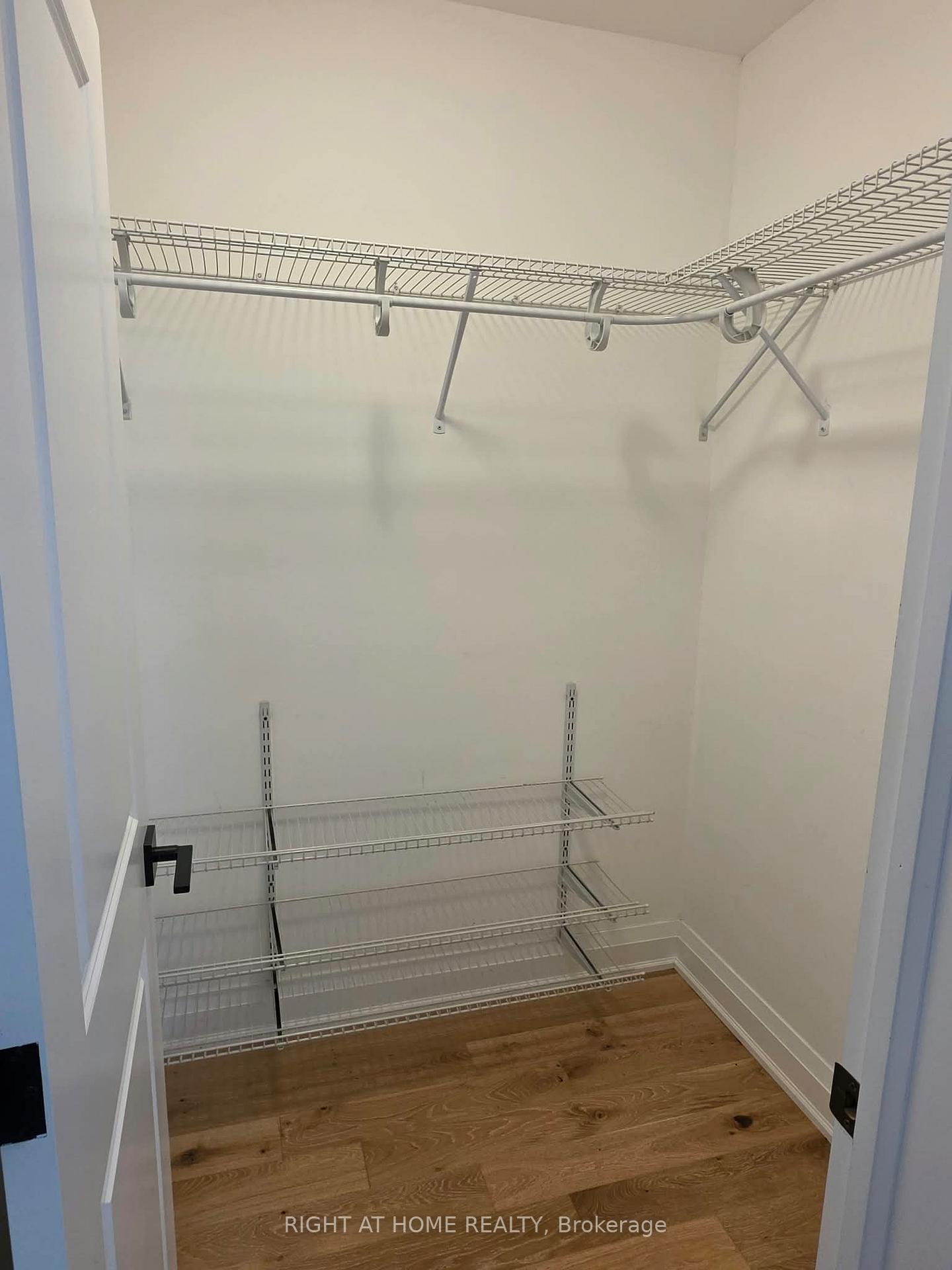 Photo 23 of Unit Main, 154 Davisville Avenue, Toronto, Mount Pleasant West — HOMEH