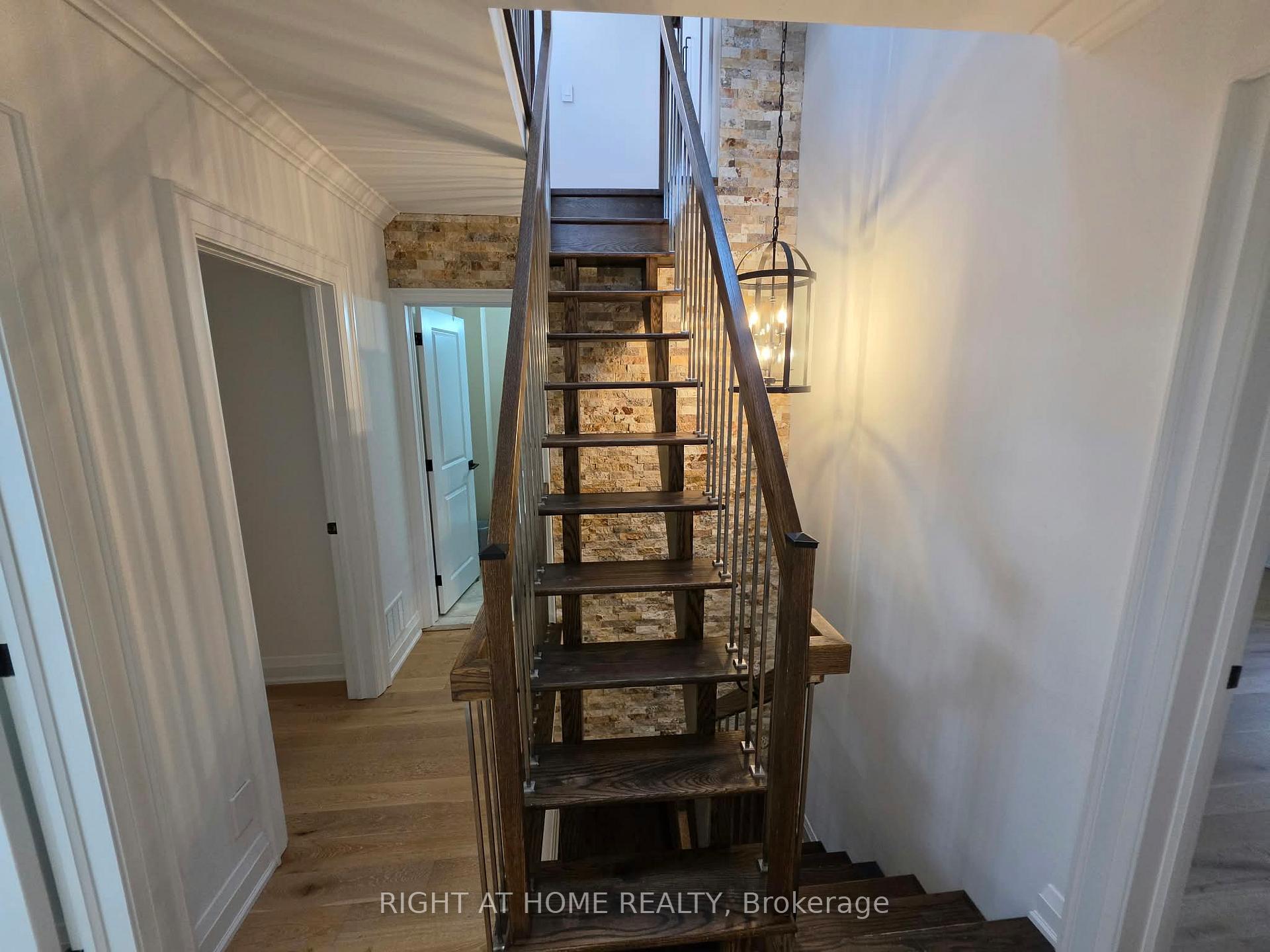 Photo 27 of Unit Main, 154 Davisville Avenue, Toronto, Mount Pleasant West — HOMEH