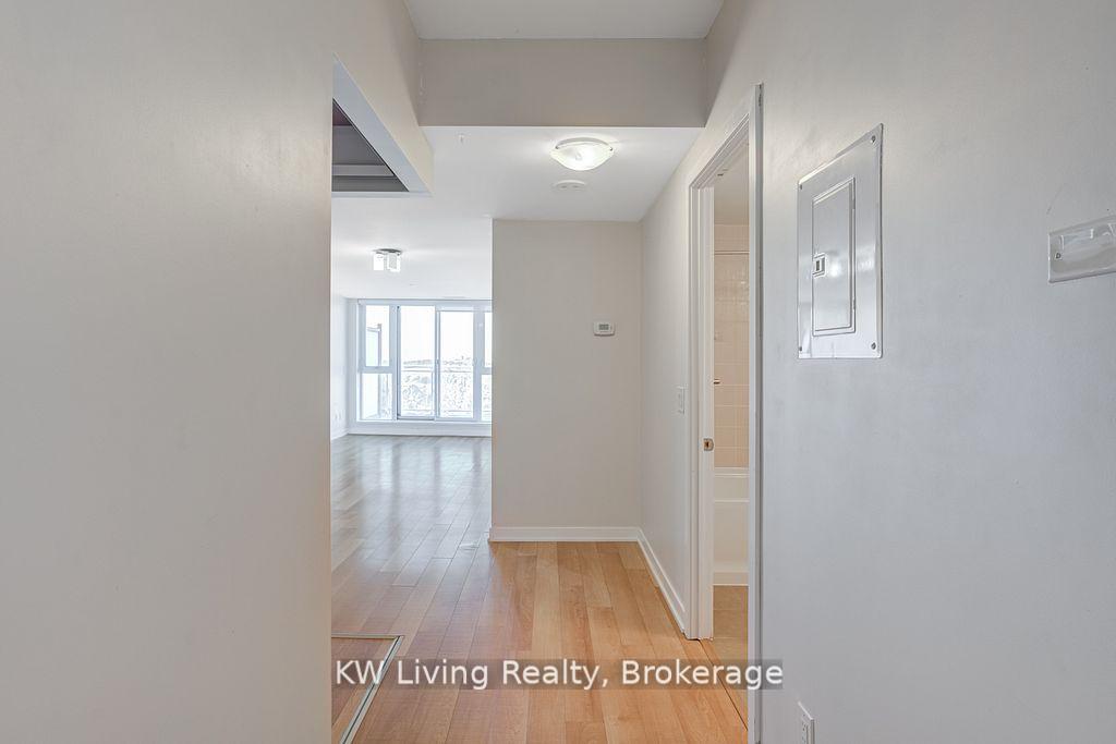 Photo 7 of Unit 507, 16 McAdam Avenue, North York, Yorkdale-Glen Park — HOMEH