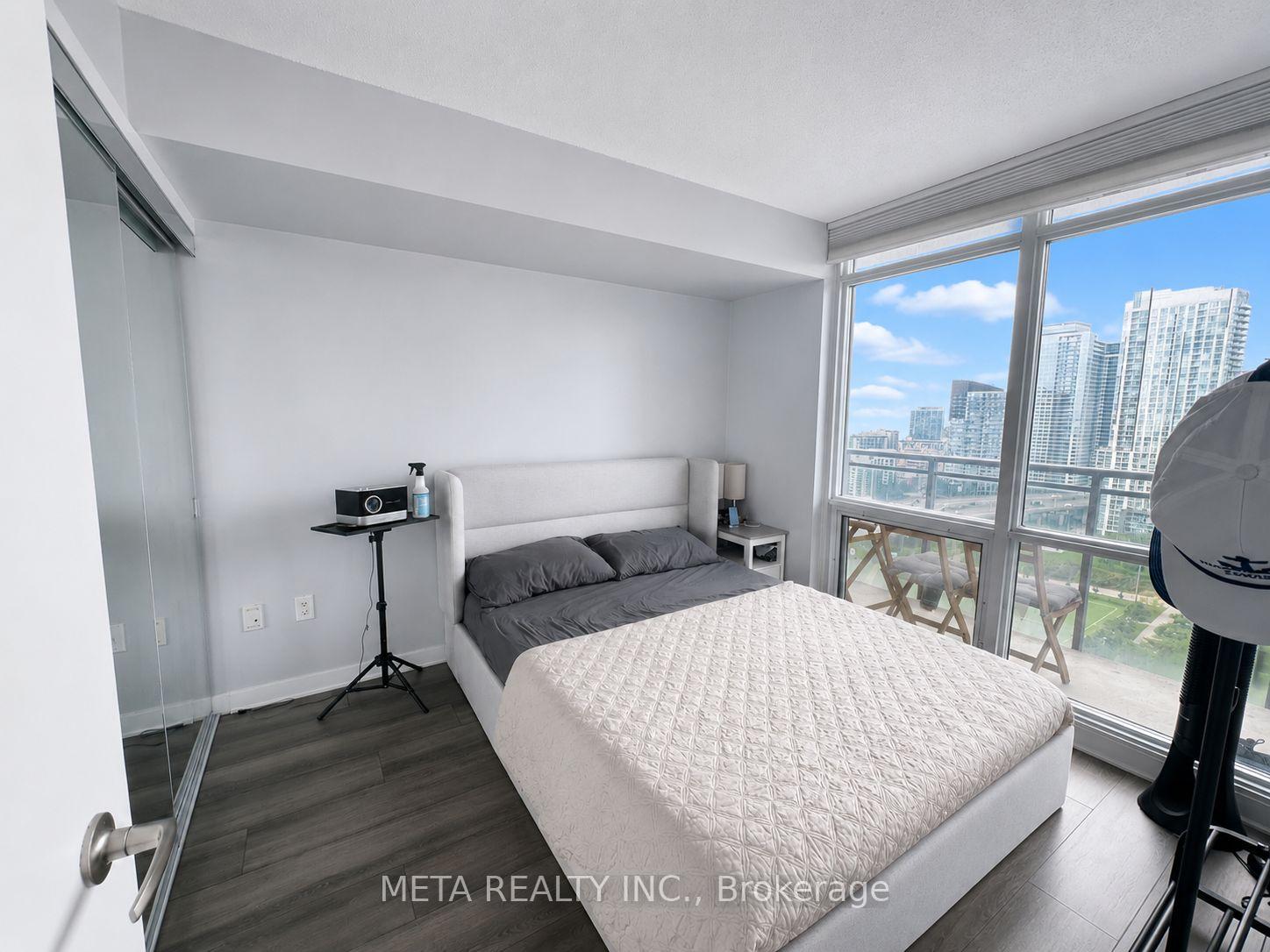 Photo 8 of Unit 2802, 15 Fort York Boulevard, Toronto, Waterfront Communities — HOMEH