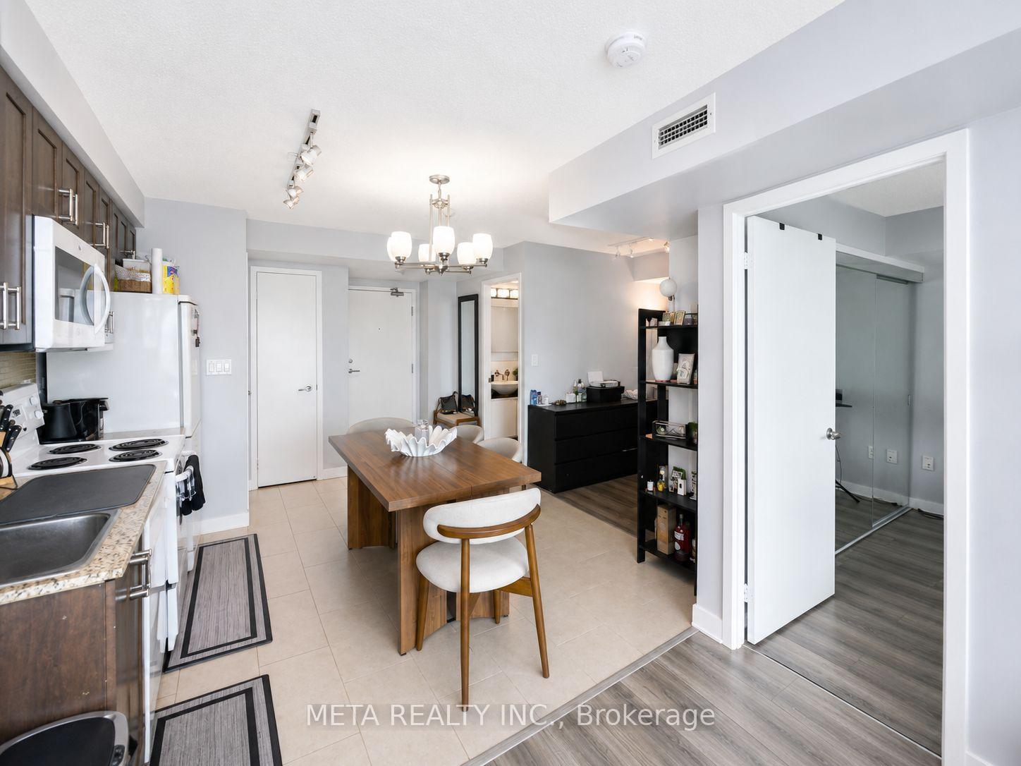Photo 9 of Unit 2802, 15 Fort York Boulevard, Toronto, Waterfront Communities — HOMEH