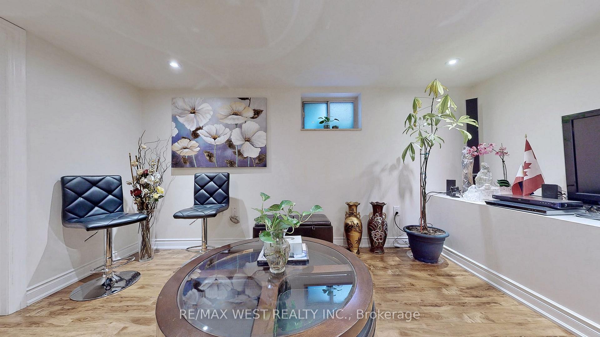 Photo 8 of Unit BSMT, 139 Ranee Avenue, Toronto, Englemount-Lawrence — HOMEH