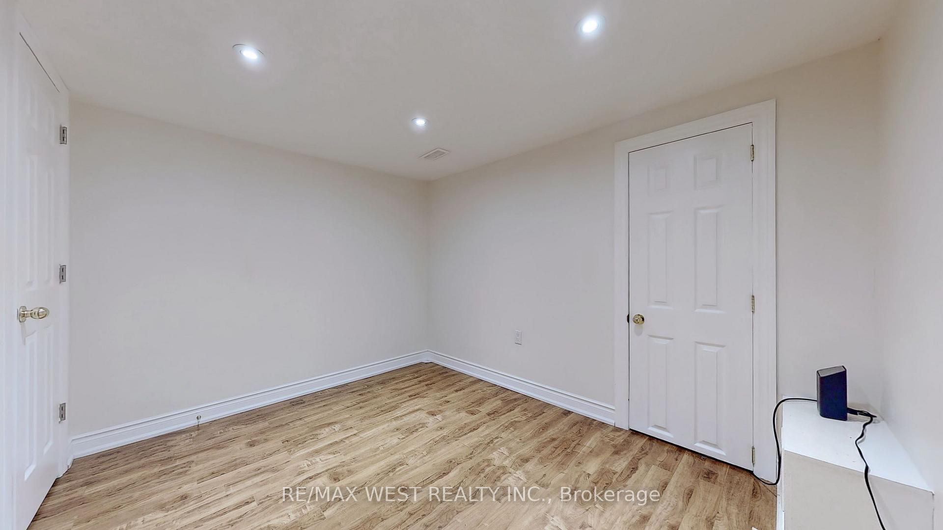 Photo 15 of Unit BSMT, 139 Ranee Avenue, Toronto, Englemount-Lawrence — HOMEH