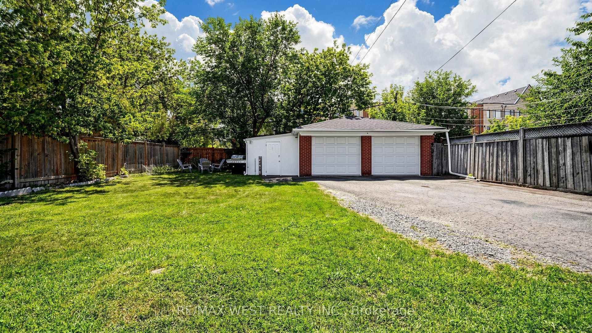 Photo 35 of Unit BSMT, 139 Ranee Avenue, Toronto, Englemount-Lawrence — HOMEH