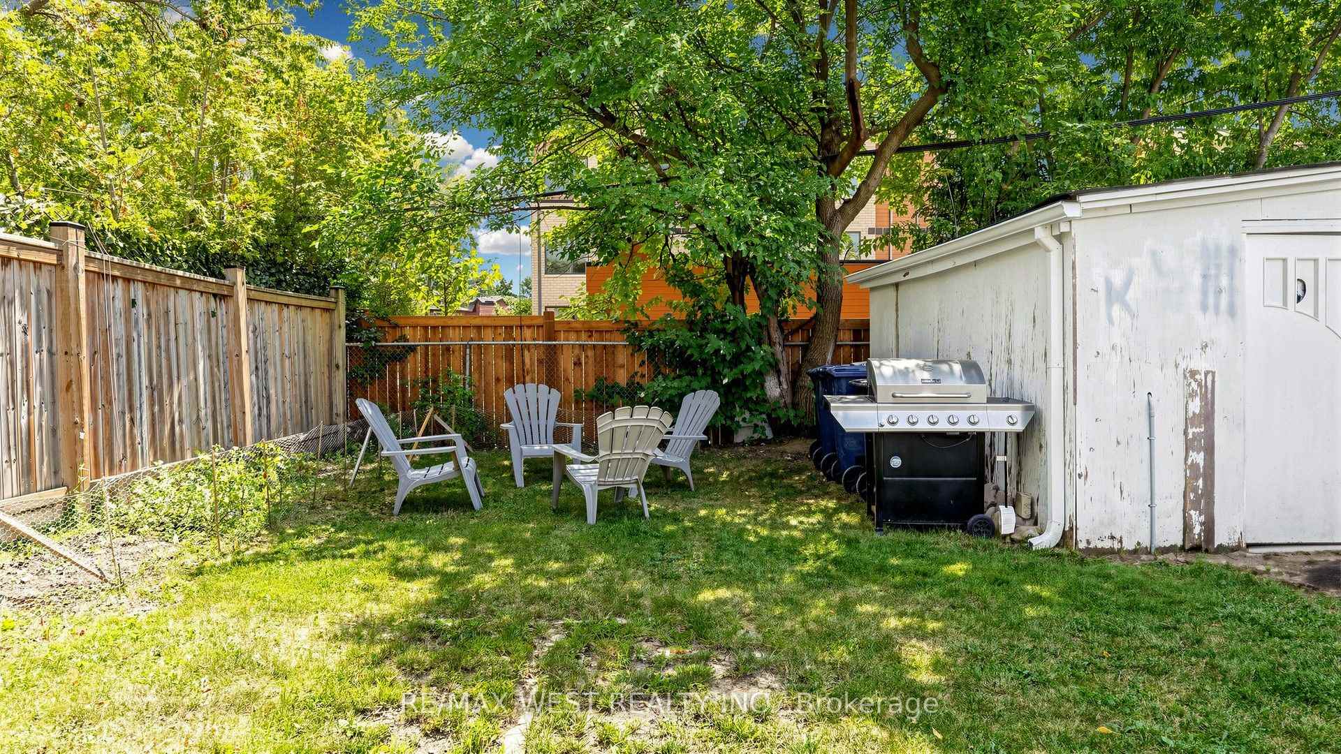 Photo 37 of Unit BSMT, 139 Ranee Avenue, Toronto, Englemount-Lawrence — HOMEH