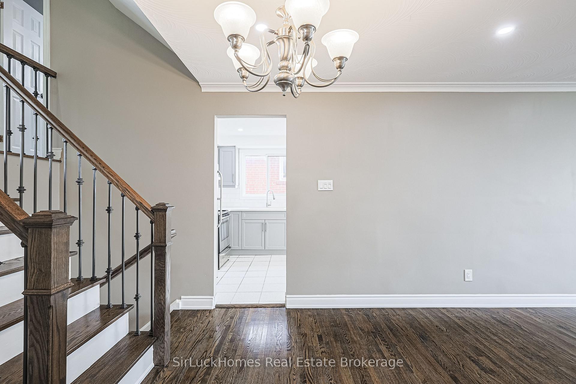 Photo 11 of 52 Dellbrook Crescent, North York, Humber Summit — HOMEH