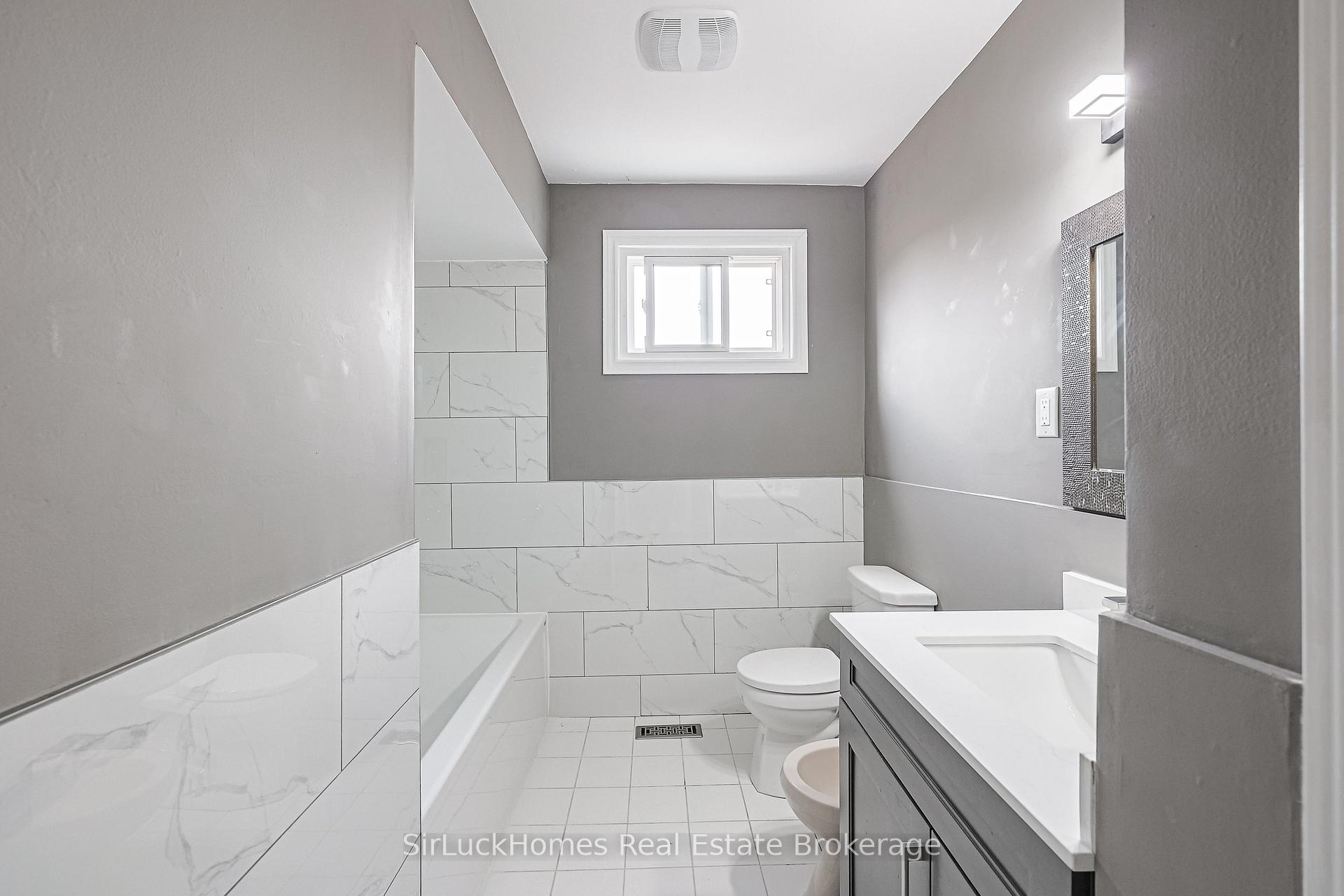 Photo 29 of 52 Dellbrook Crescent, North York, Humber Summit — HOMEH