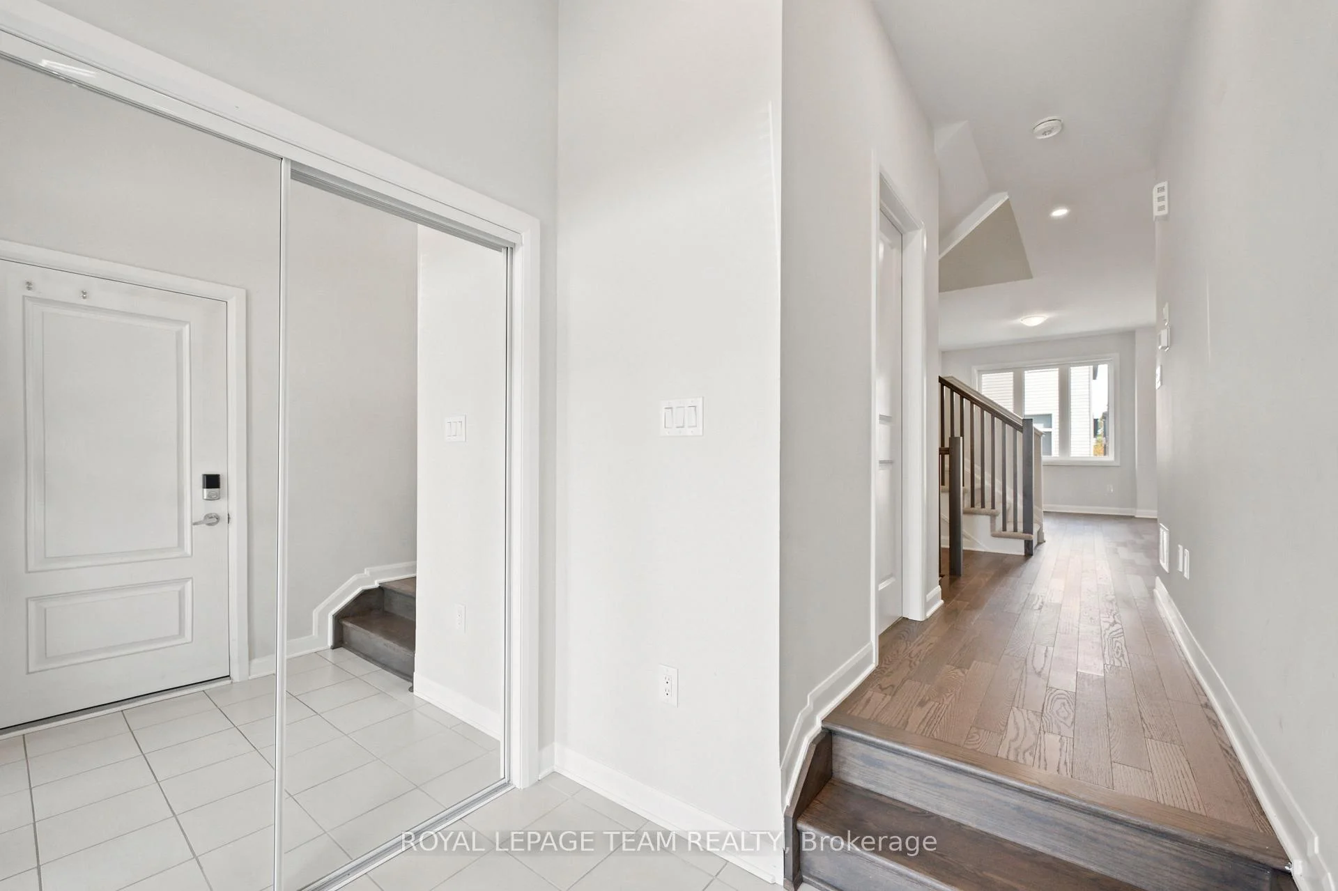Photo 6 of 417 Silicon Way, Ottawa, Kanata - Morgan's Grant/South March — HOMEH