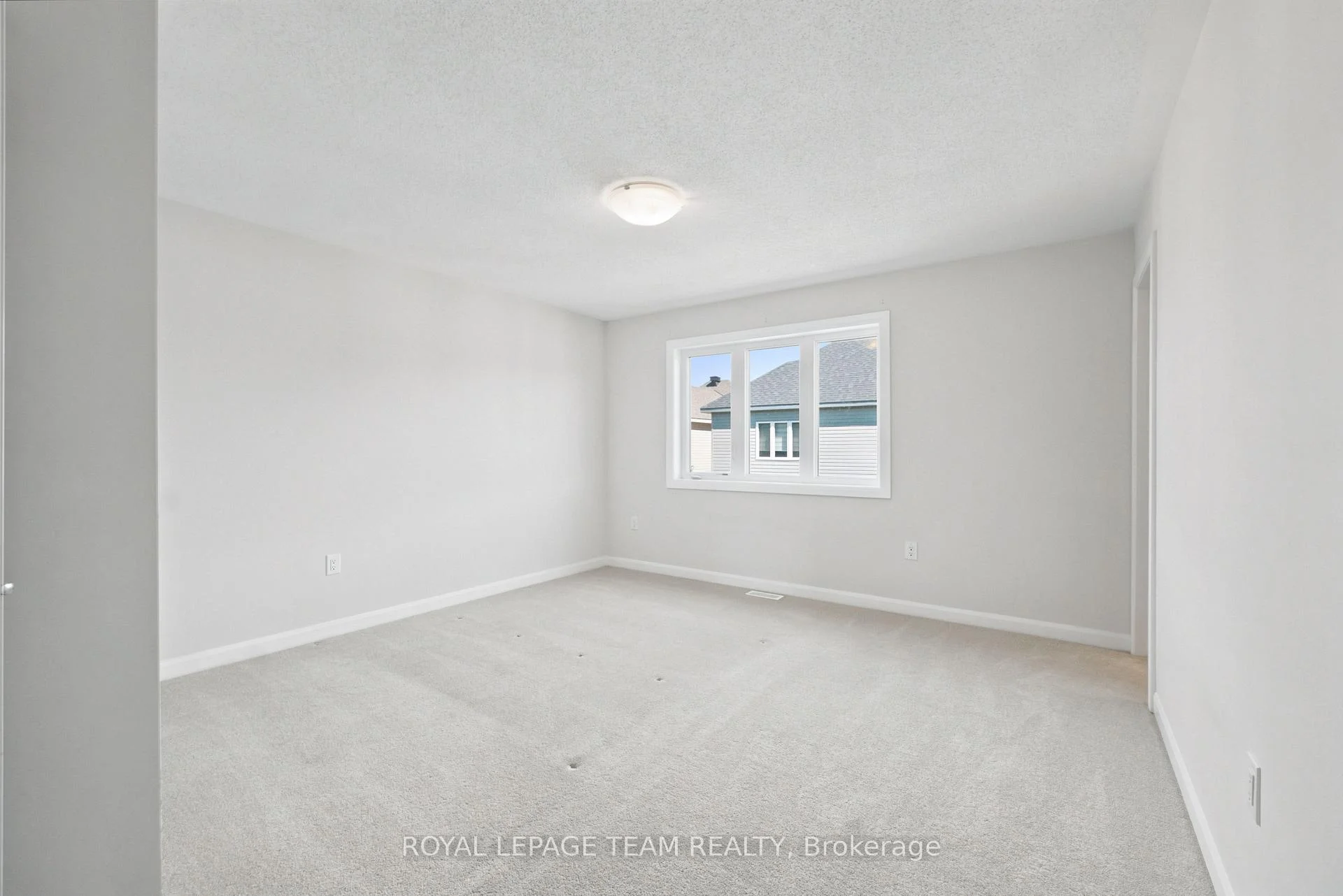 Photo 14 of 417 Silicon Way, Ottawa, Kanata - Morgan's Grant/South March — HOMEH