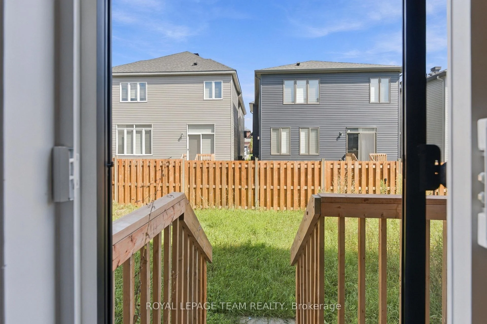 Photo 25 of 417 Silicon Way, Ottawa, Kanata - Morgan's Grant/South March — HOMEH