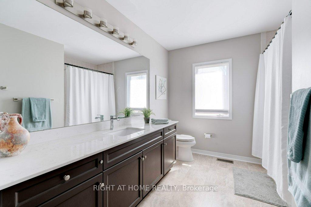 Photo 34 of 2109 Berwick Drive, Burlington, Rose — HOMEH