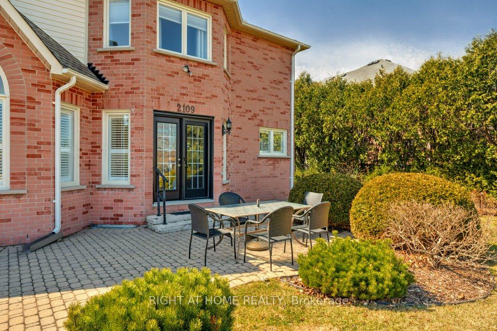 Photo 36 of 2109 Berwick Drive, Burlington, Rose — HOMEH