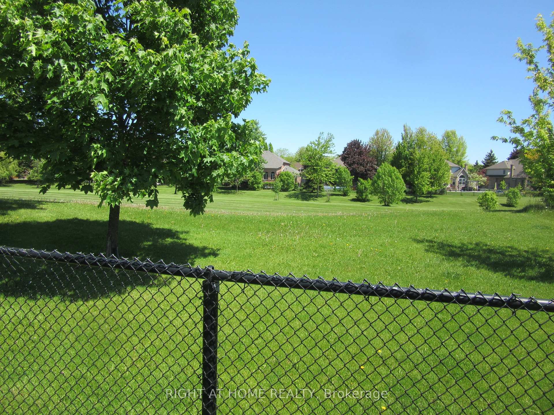Photo 37 of 2109 Berwick Drive, Burlington, Rose — HOMEH
