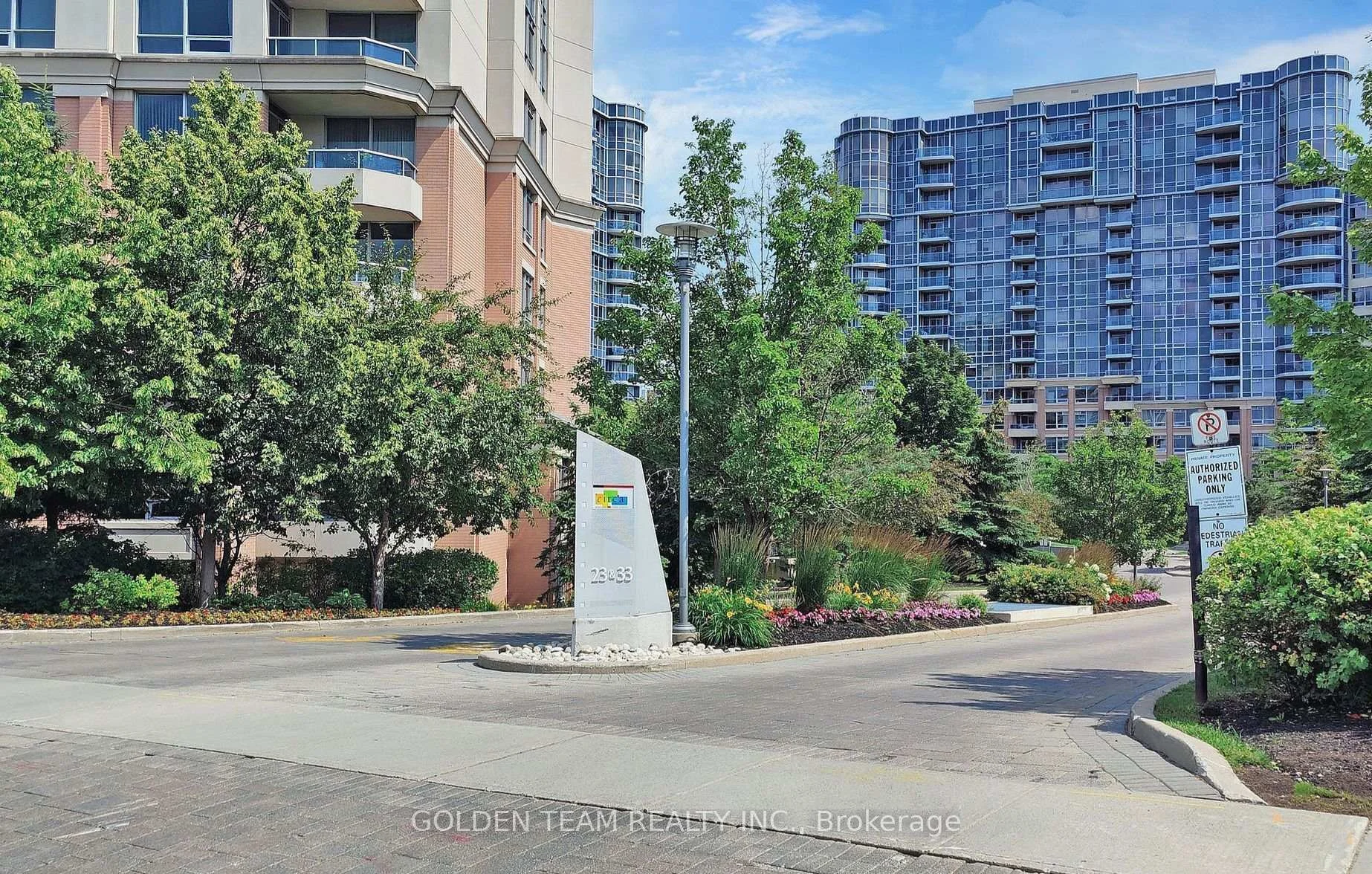 Photo 7 of Unit 906, 33 circa Boulevard, Markham, Unionville — HOMEH