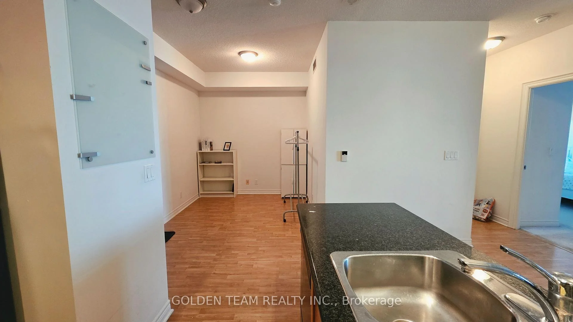 Photo 30 of Unit 906, 33 circa Boulevard, Markham, Unionville — HOMEH