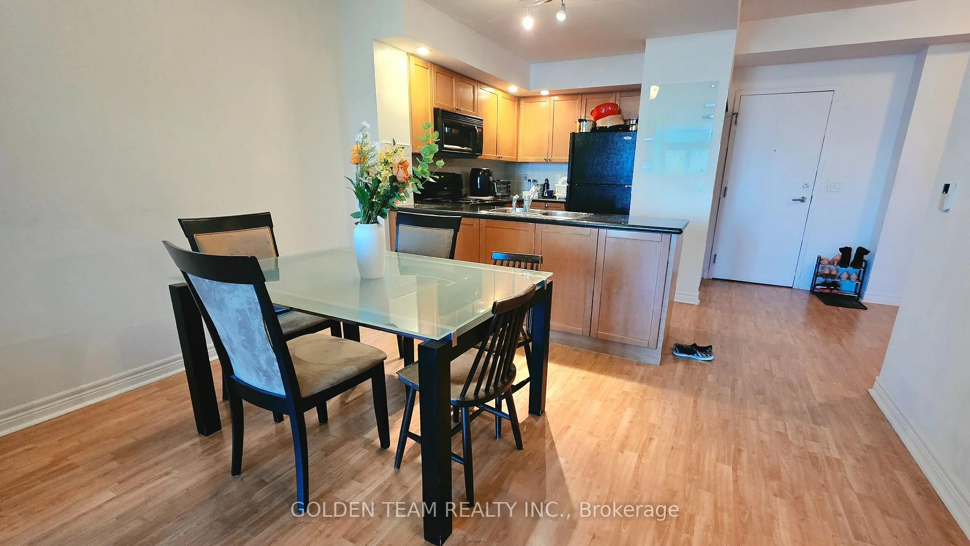 Photo 31 of Unit 906, 33 circa Boulevard, Markham, Unionville — HOMEH