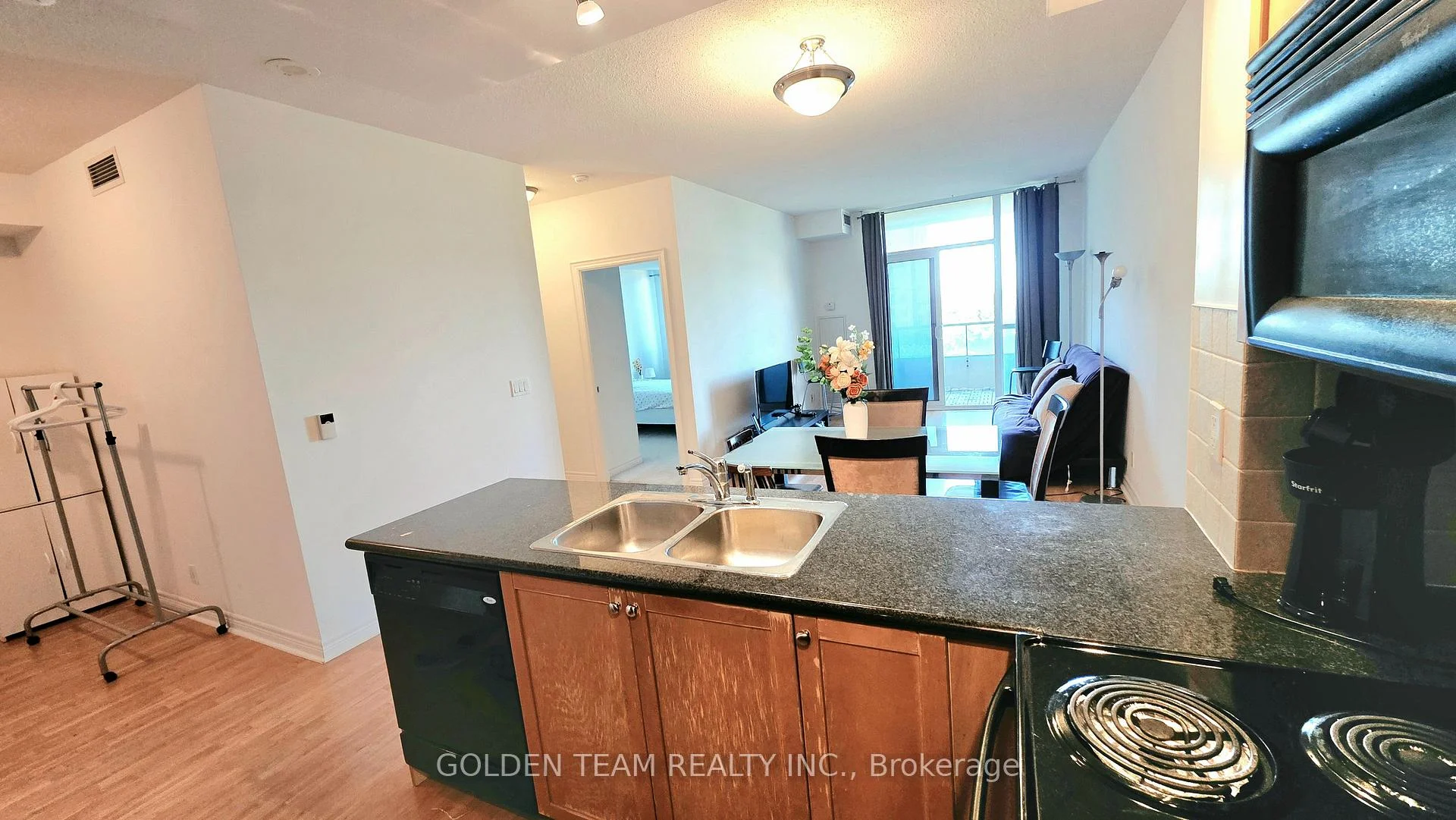Photo 40 of Unit 906, 33 circa Boulevard, Markham, Unionville — HOMEH