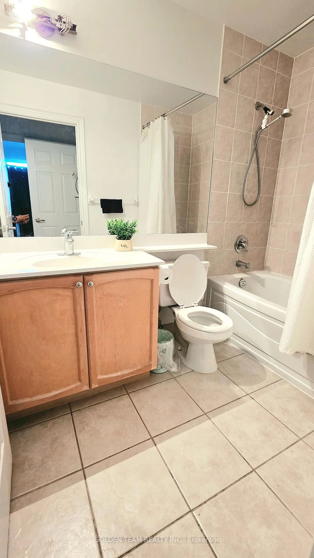 Photo 46 of Unit 906, 33 circa Boulevard, Markham, Unionville — HOMEH