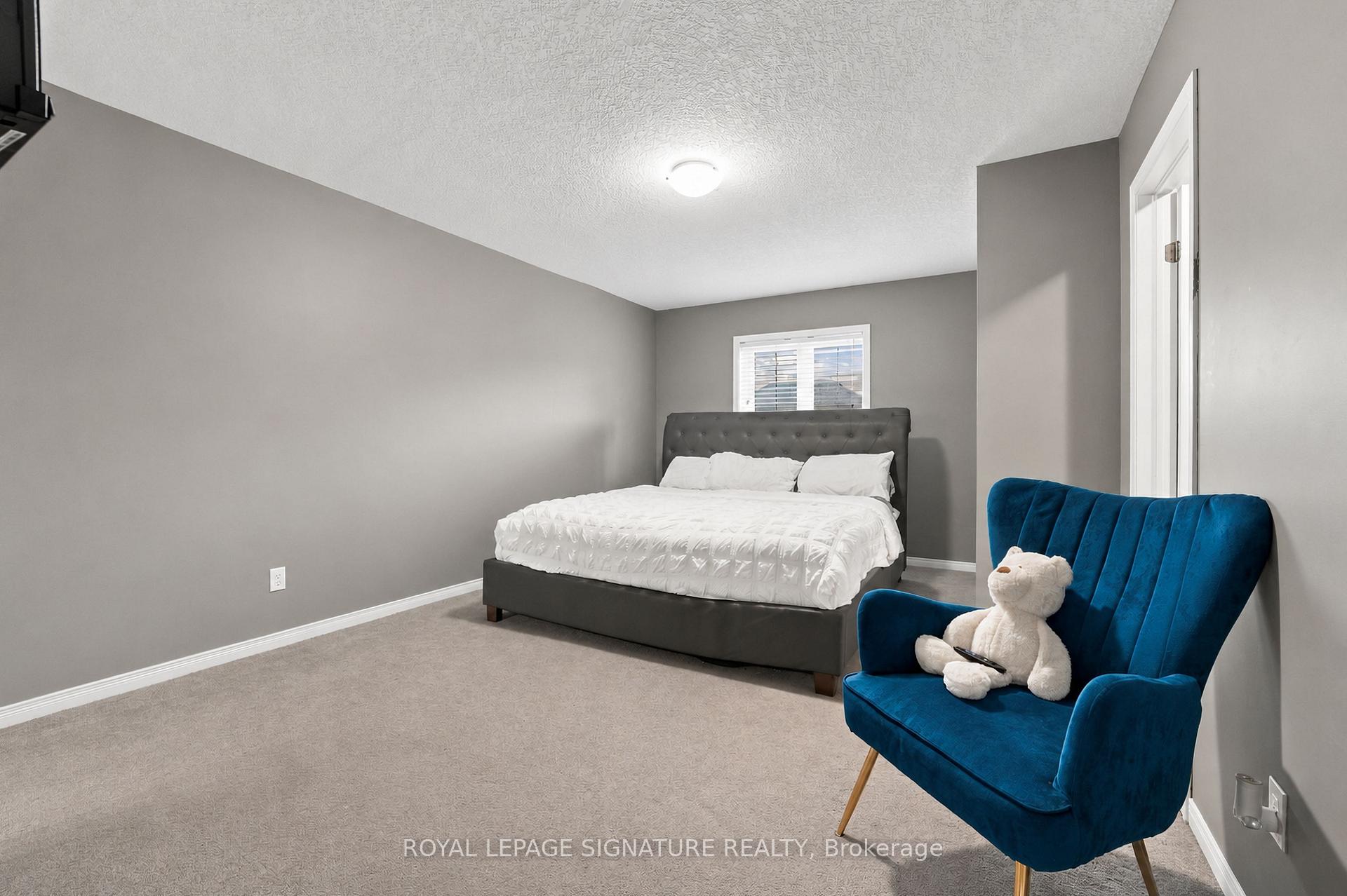 Photo 24 of 63 Sorrento Street, Kitchener, Huron Park — HOMEH
