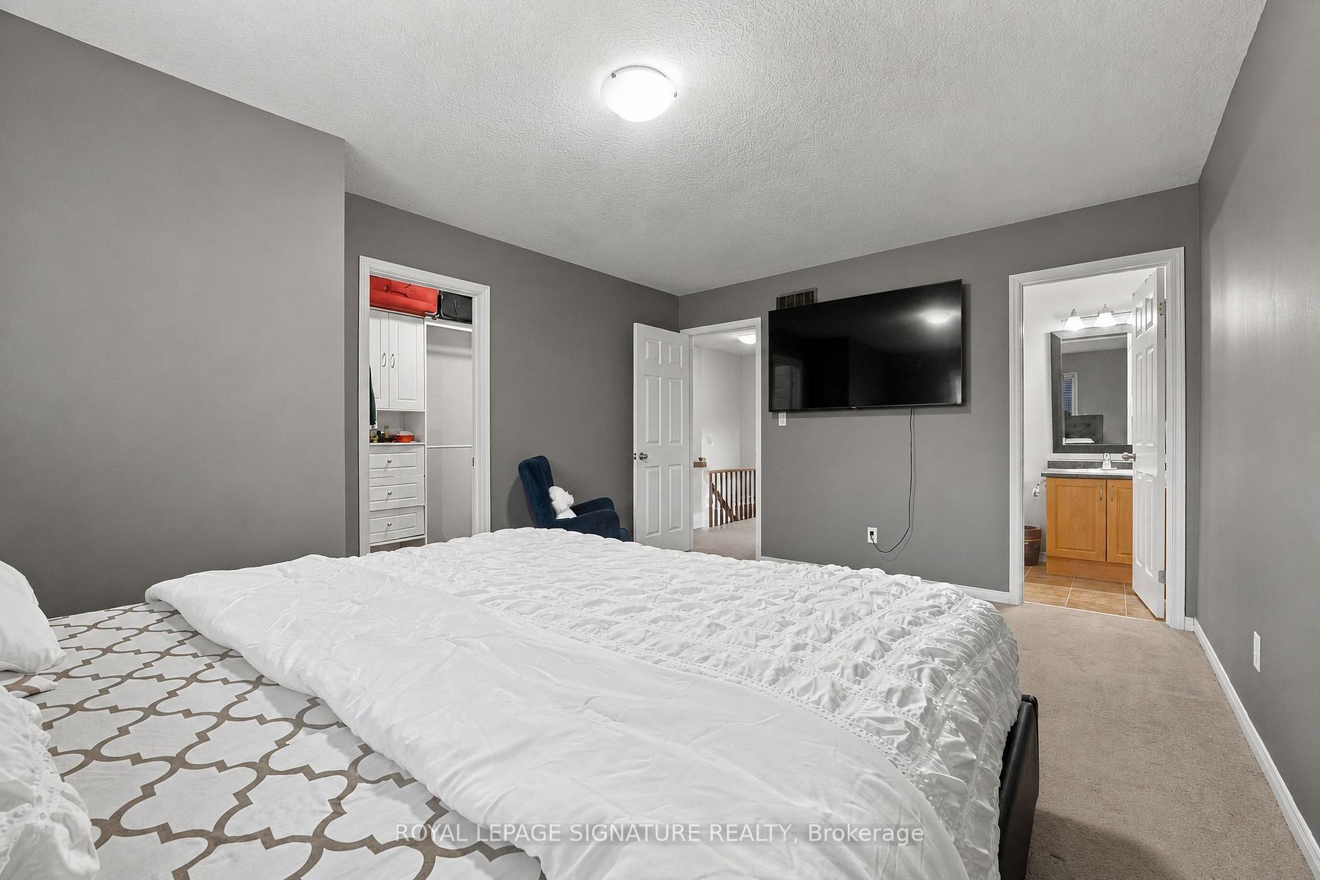 Photo 25 of 63 Sorrento Street, Kitchener, Huron Park — HOMEH