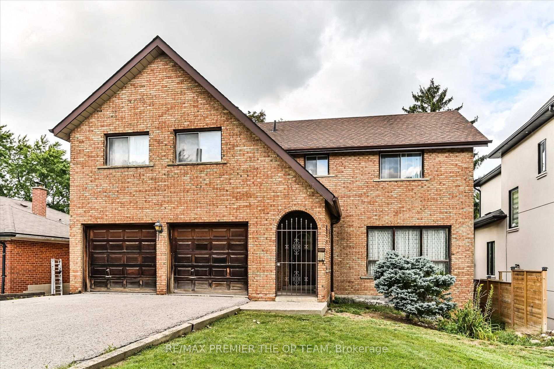 Photo 3 of 82 Highland Park Drive, Markham, Grandview — HOMEH
