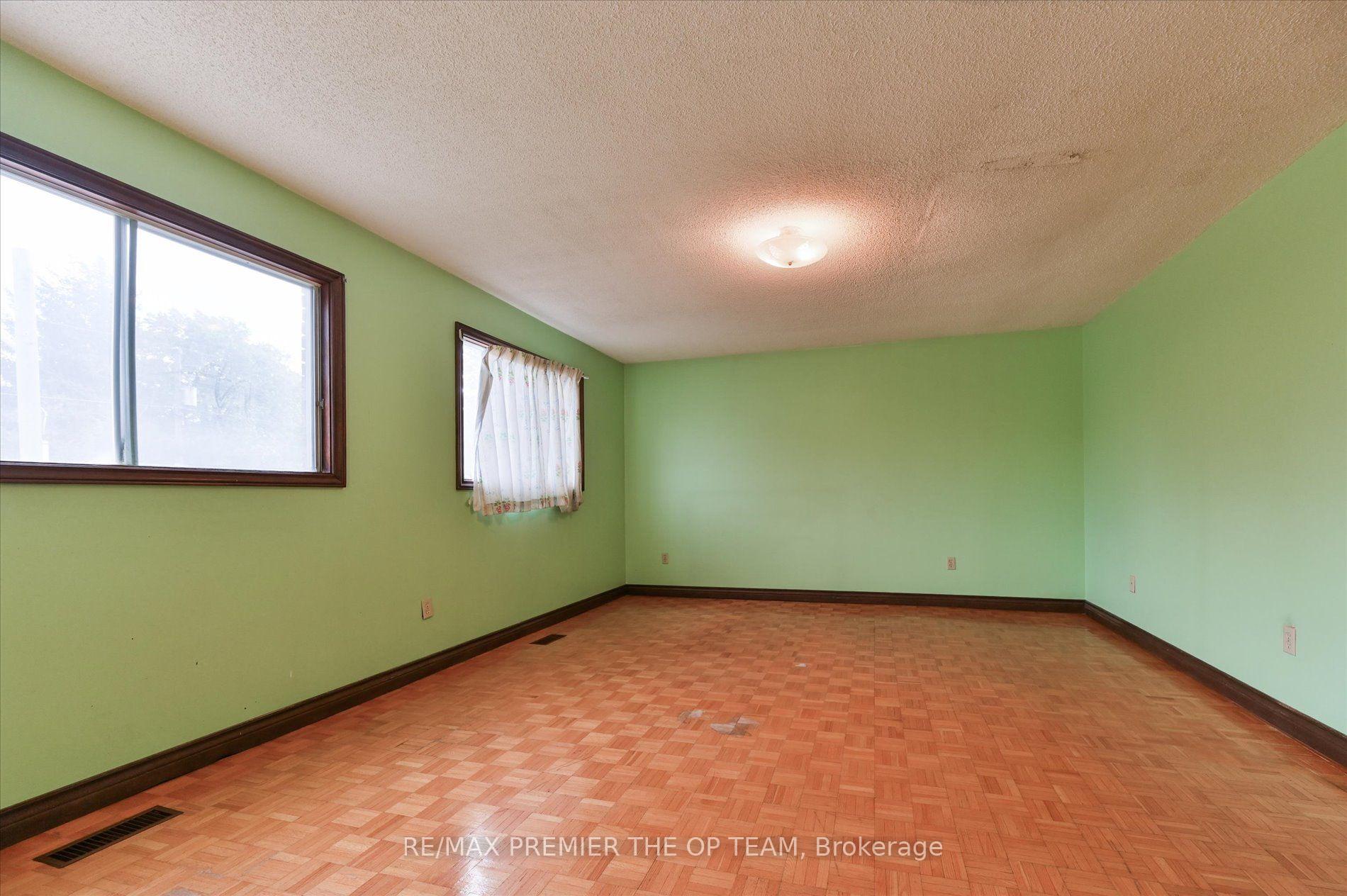 Photo 27 of 82 Highland Park Drive, Markham, Grandview — HOMEH