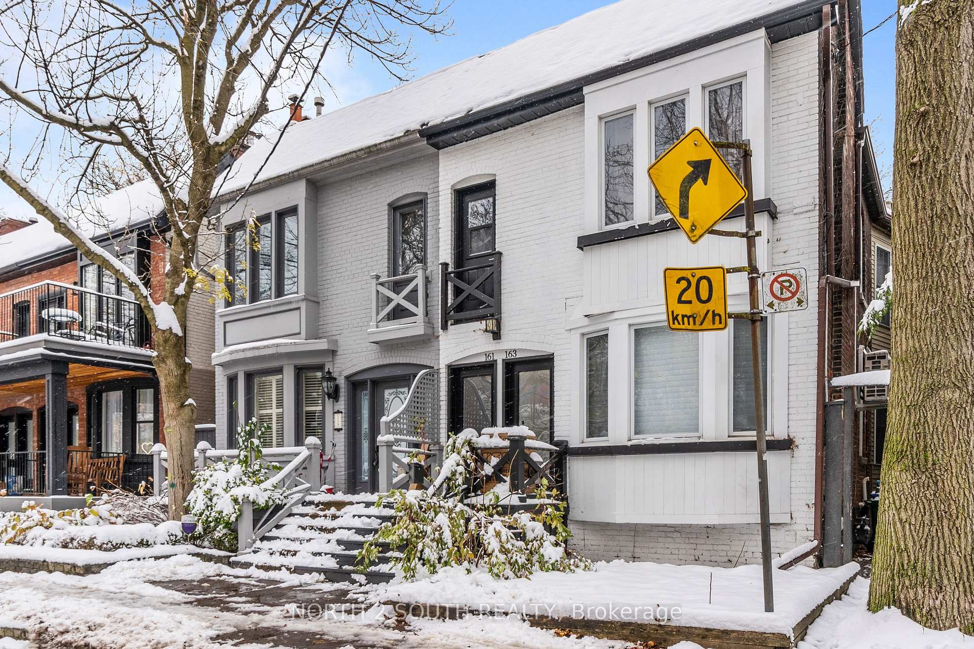 Photo 2 of Unit Upper, 161 Marlborough Place, Toronto, The Annex — HOMEH