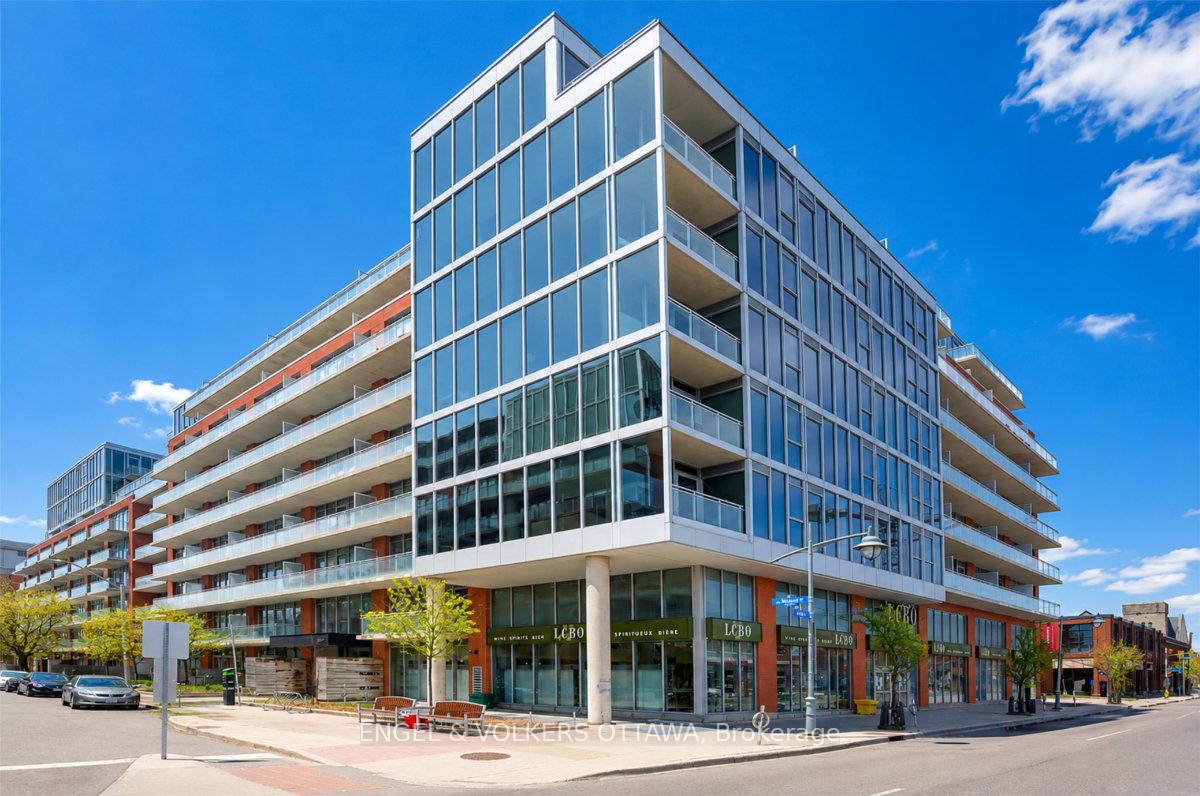 Photo of Unit 415, 360 Mcleod Street